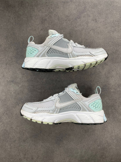 Nike Vomero 5 Pure Platinum Glacier Blue Wolf Grey Metallic Silver