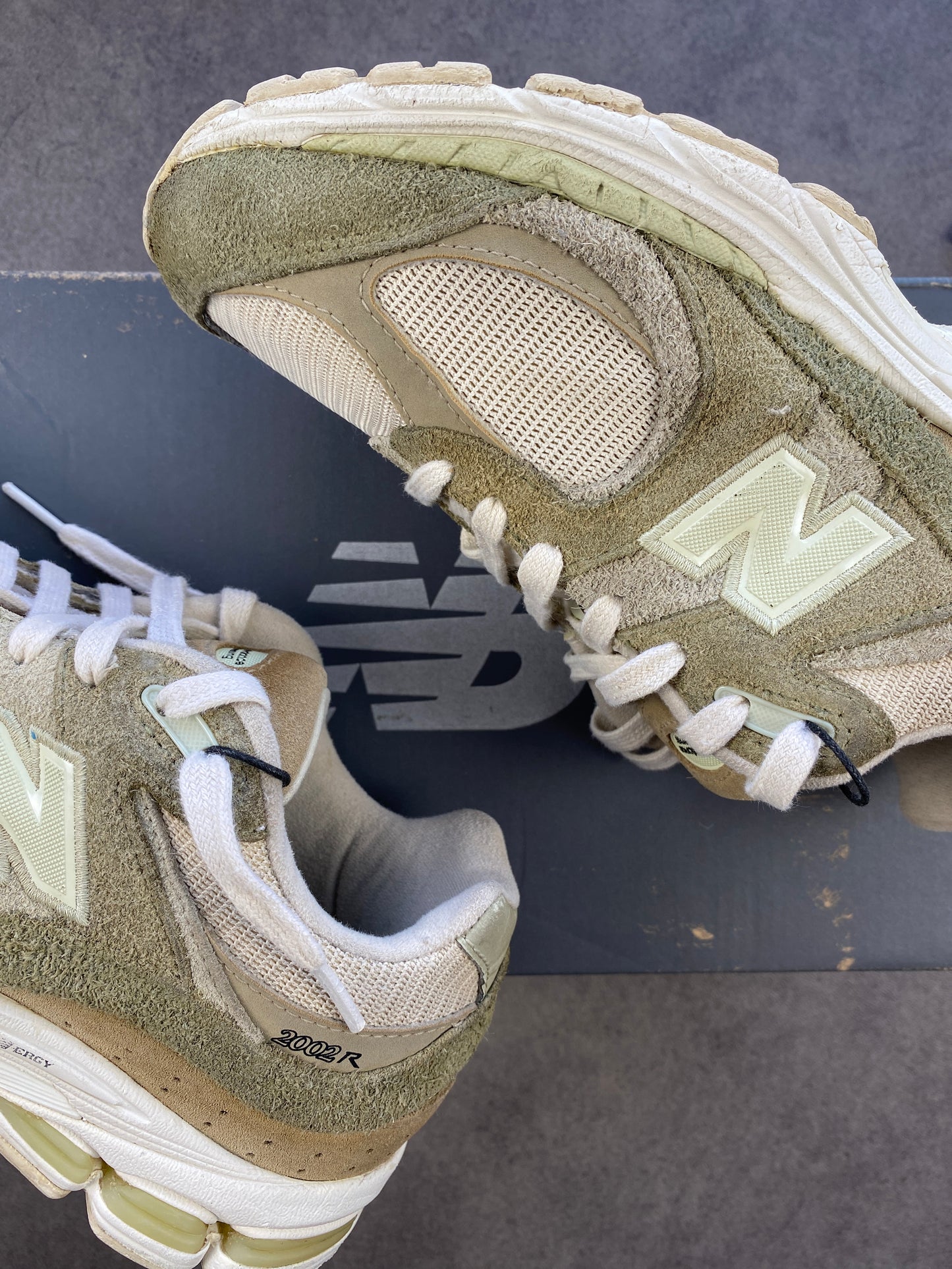 New Balance 2002R Dark Olivine Olivine & Slate Grey