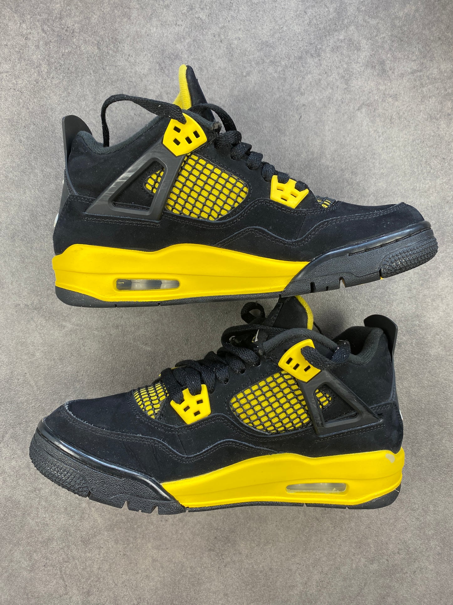 Jordan 4 Retro Thunder (2023) (Gs)