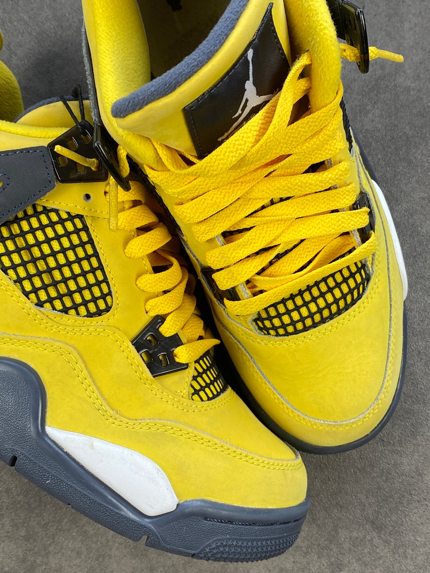 Jordan 4 Retro Lightning (2021) (GS)