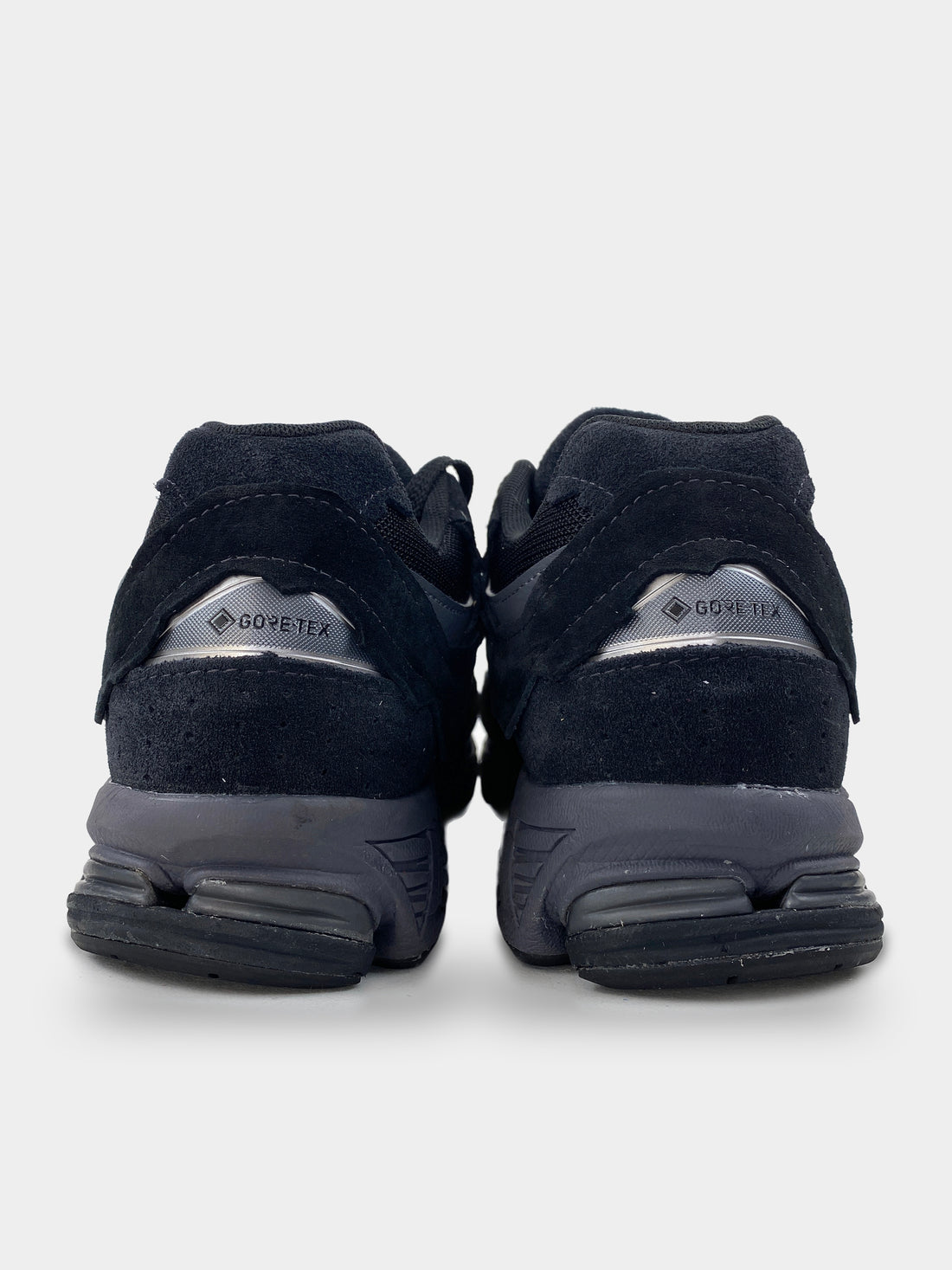 New Balance 2002R Gore-Tex Protection Pack Black Magnet