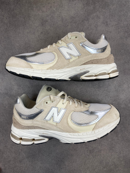 New Balance 2002R Beige Silver