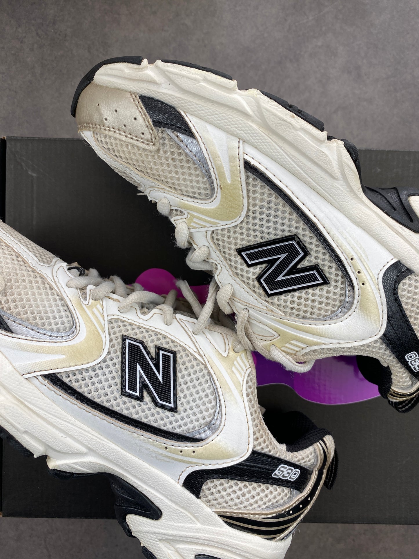 New Balance 530 White Light Gold Metallic
