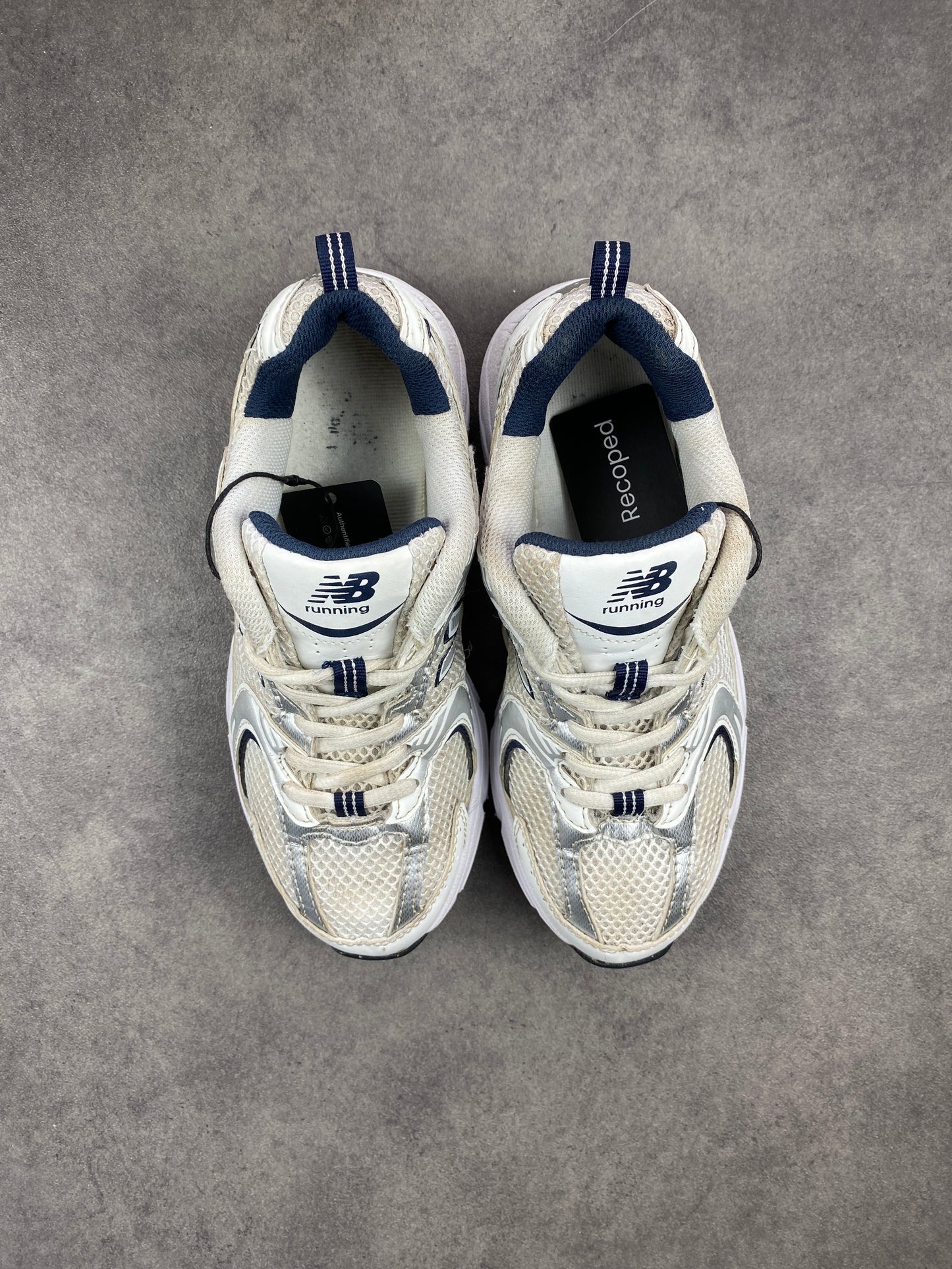 New Balance 530 White Silver Navy