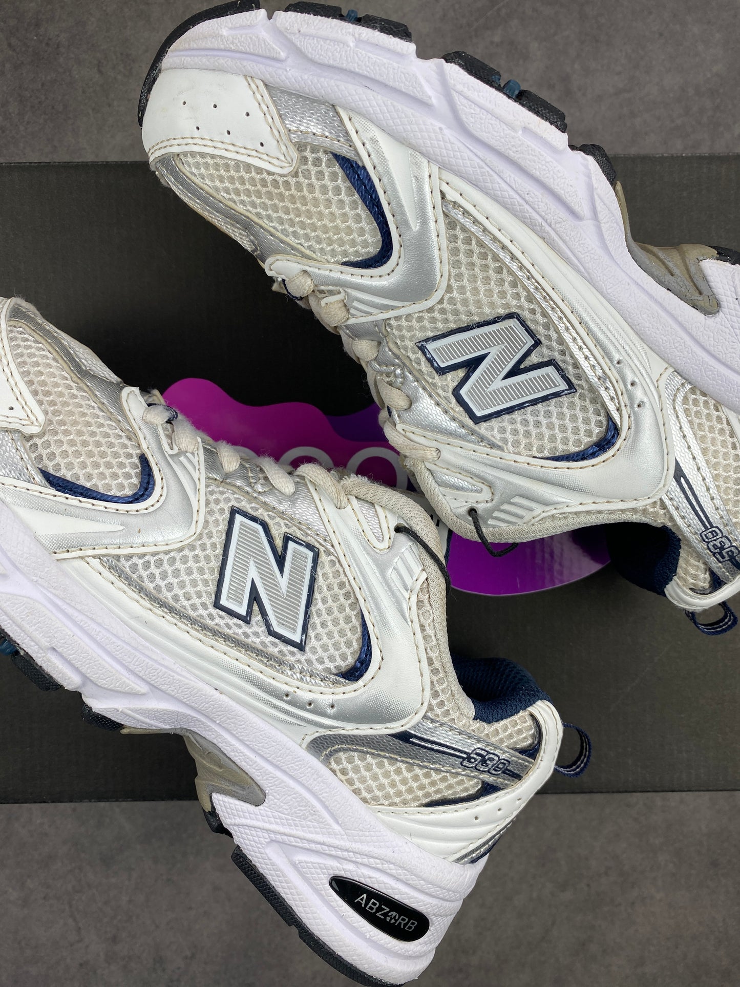 New Balance 530 White Silver Navy