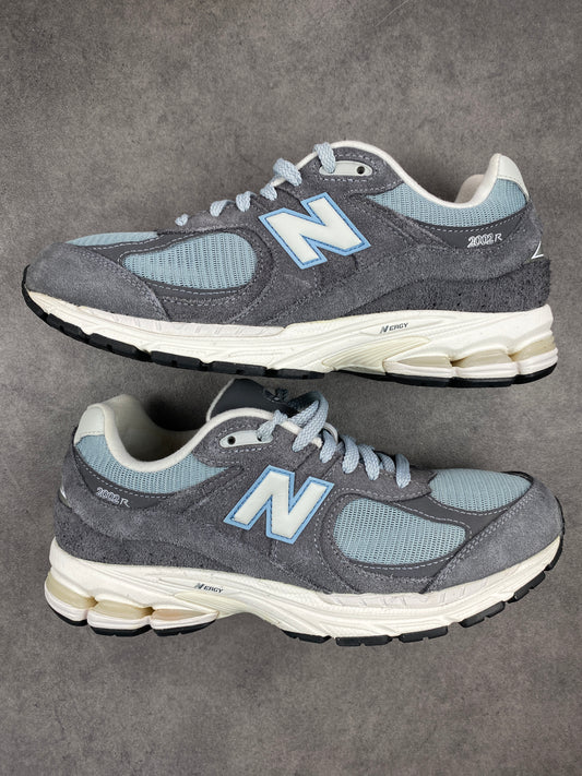 New Balance 2002R Magnent Lead