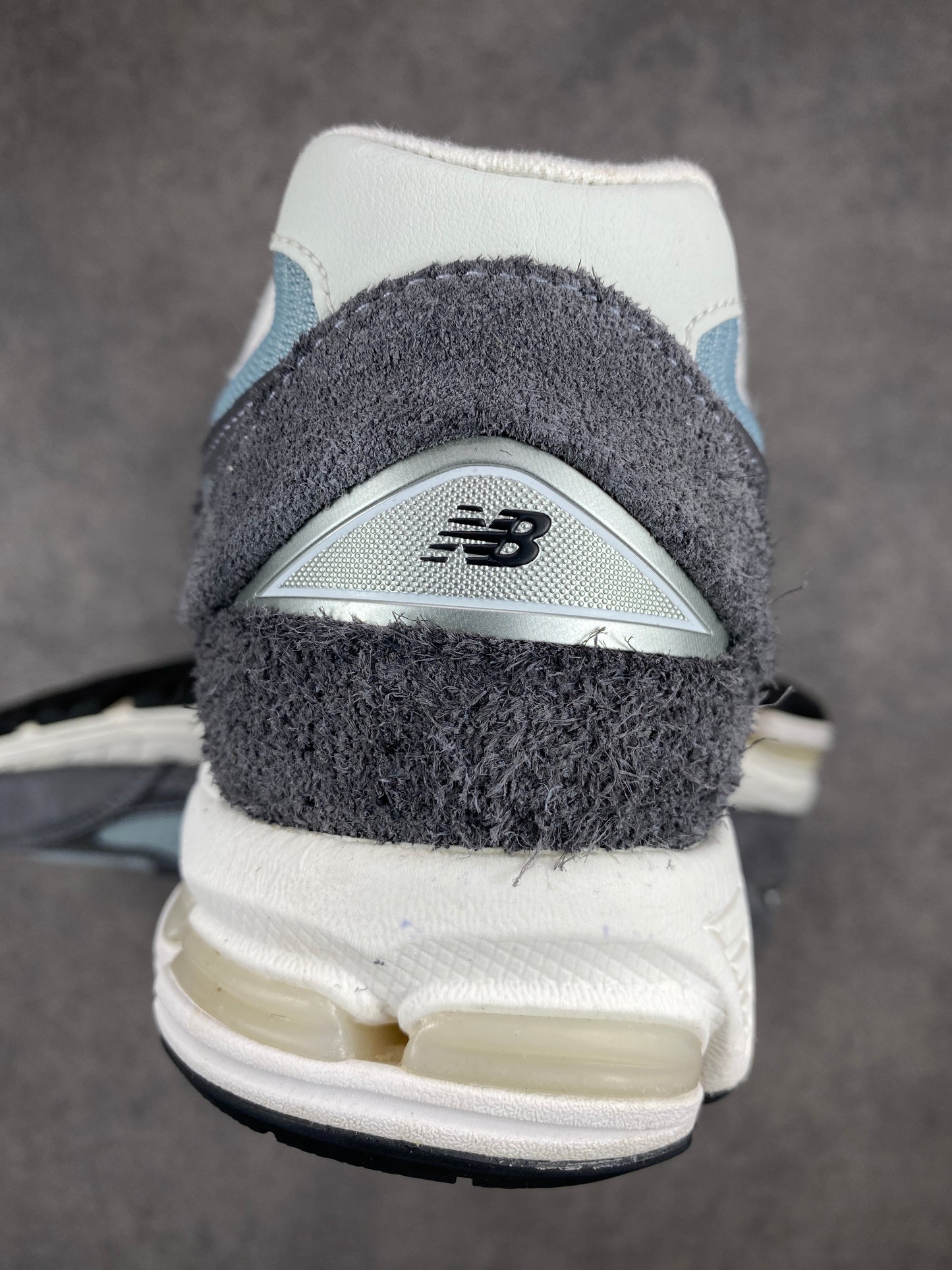 New Balance 2002R Magnent Lead