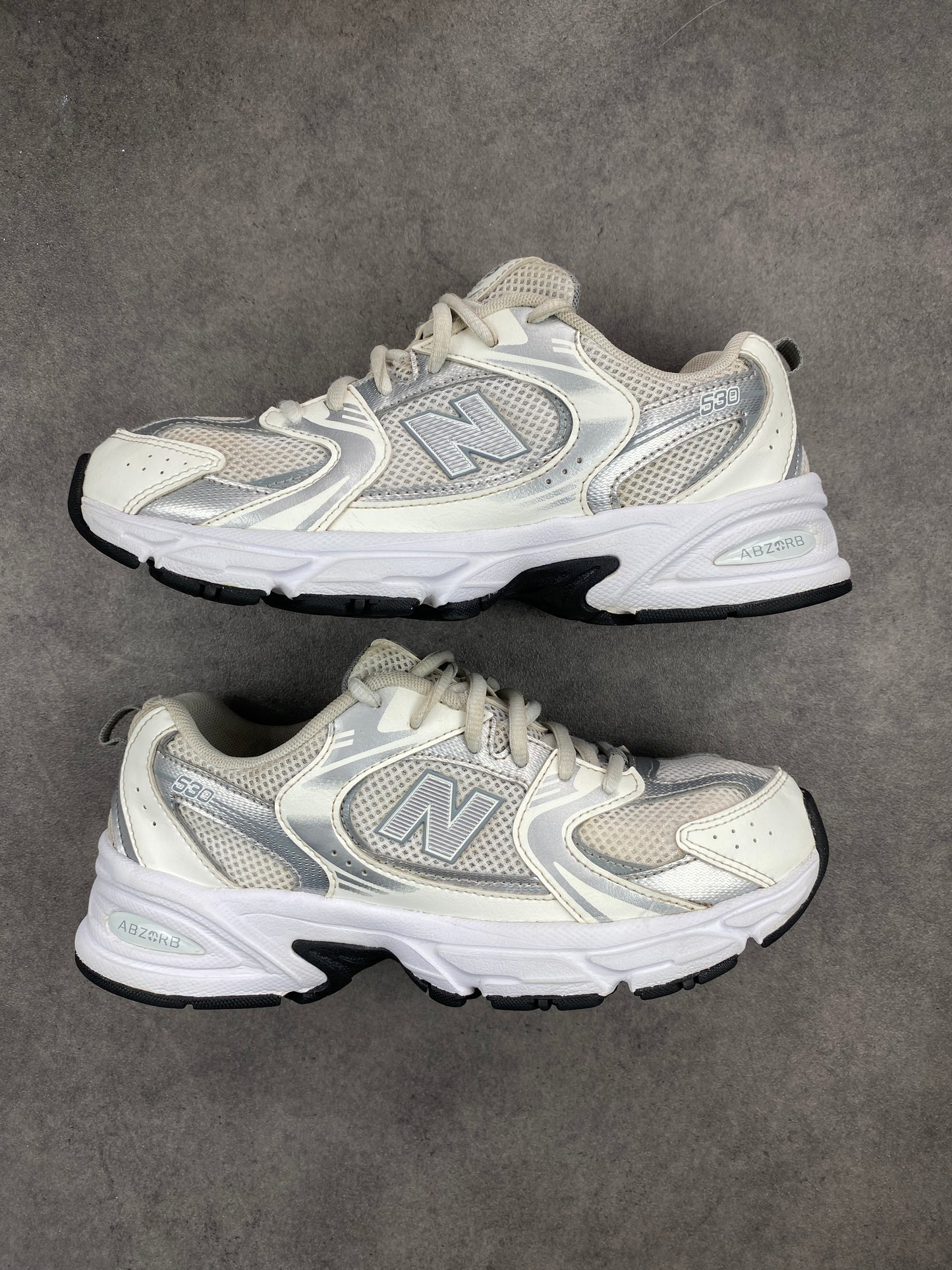 New Balance 530 White Silver