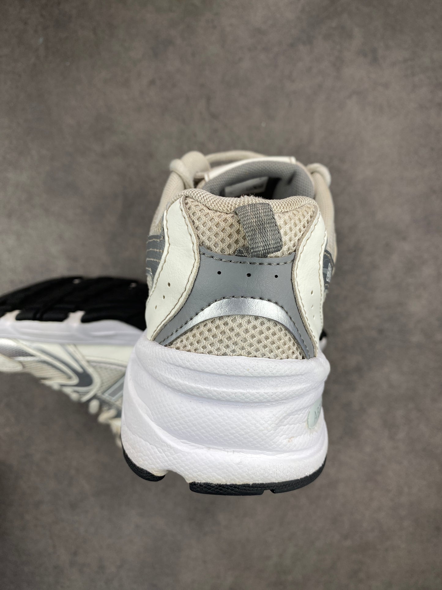 New Balance 530 White Silver