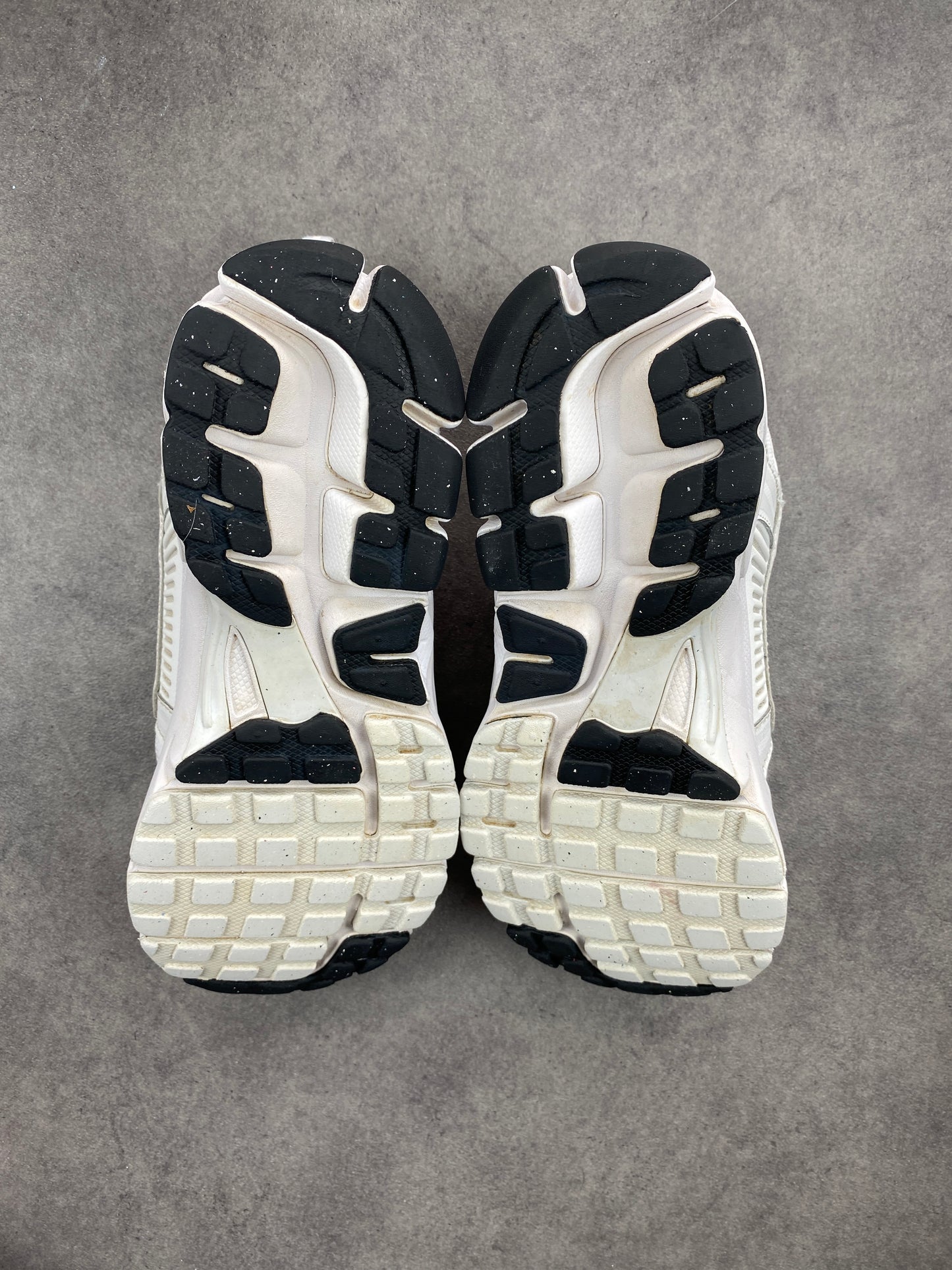Nike Zoom Vomero 5 White Vast Grey