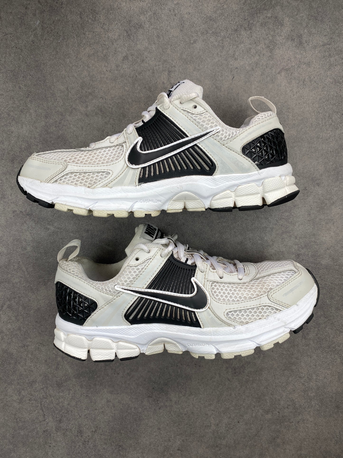Nike Zoom Vomero 5 Metallic Platinum Black