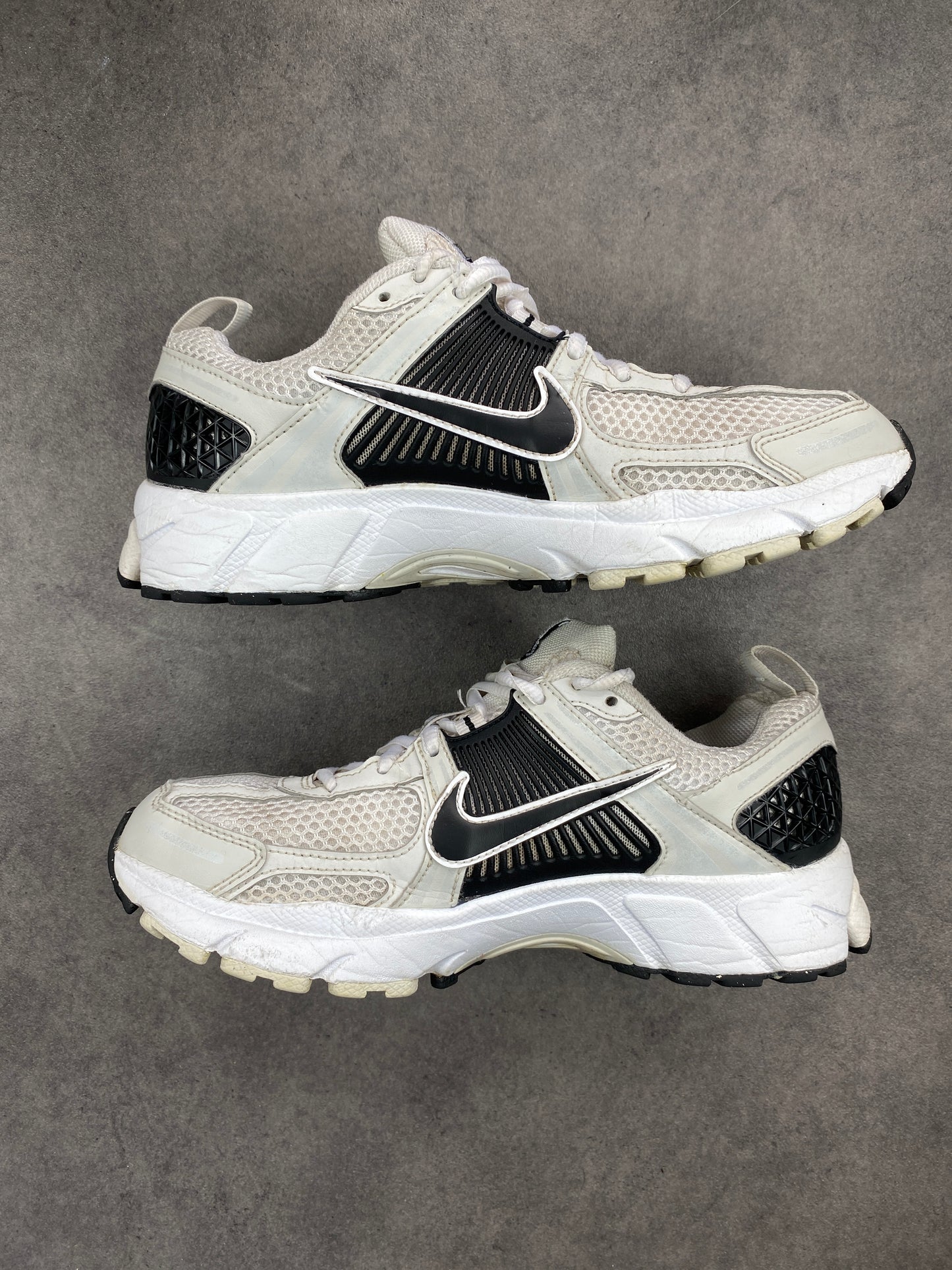 Nike Zoom Vomero 5 Metallic Platinum Black