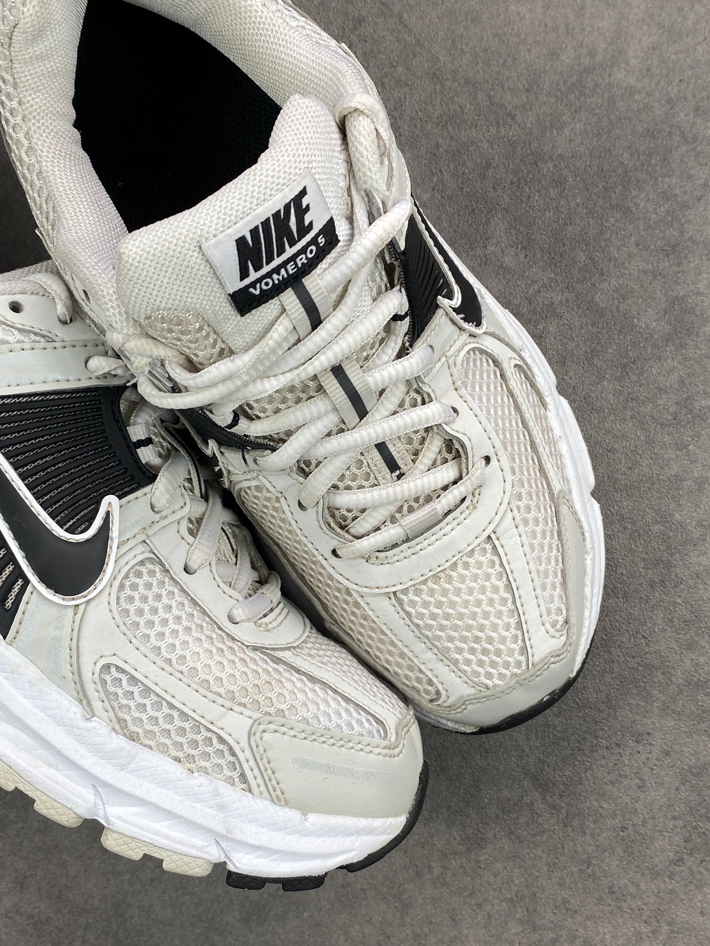 Nike Zoom Vomero 5 Metallic Platinum Black