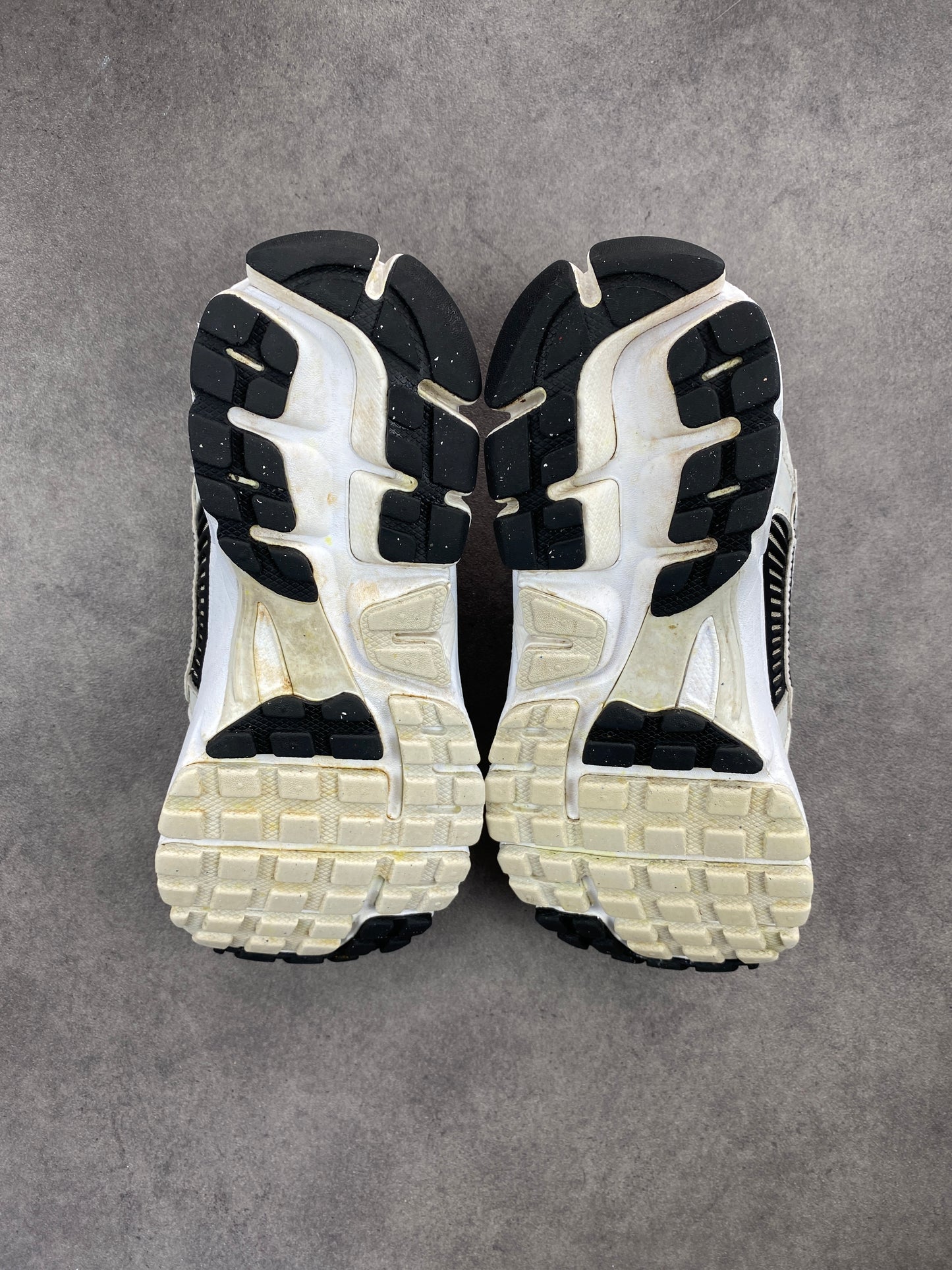 Nike Zoom Vomero 5 Metallic Platinum Black