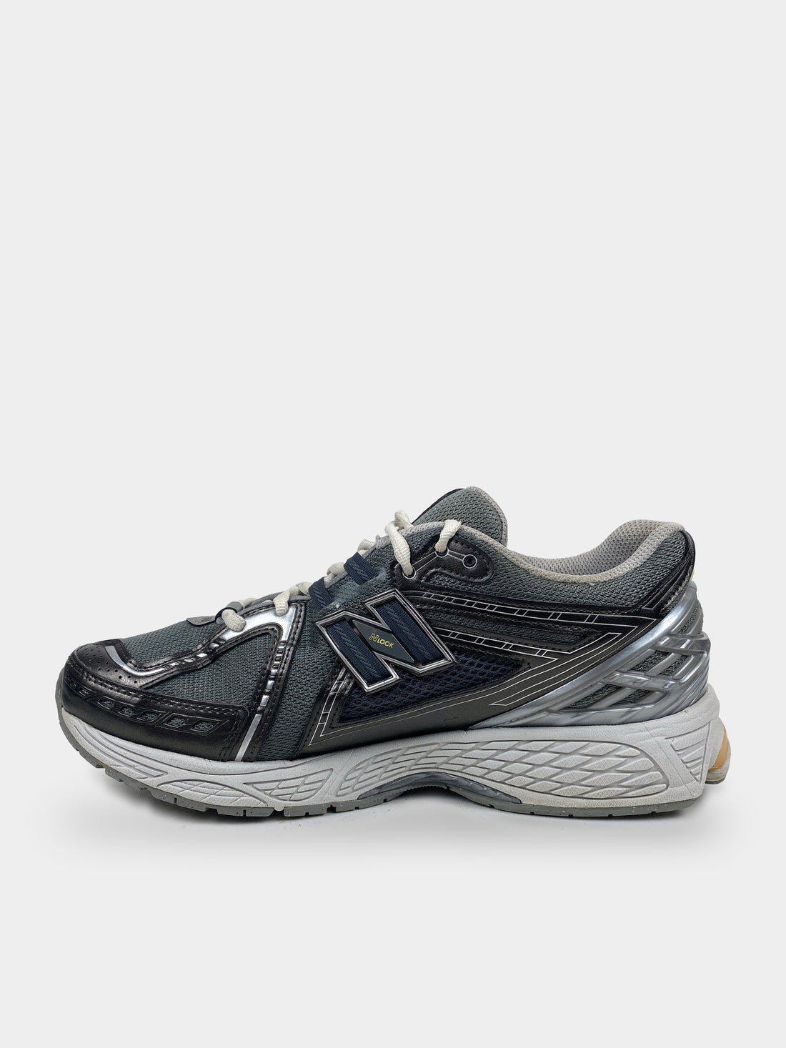 New Balance 1906R Slate Grey Black Metallic White Peach