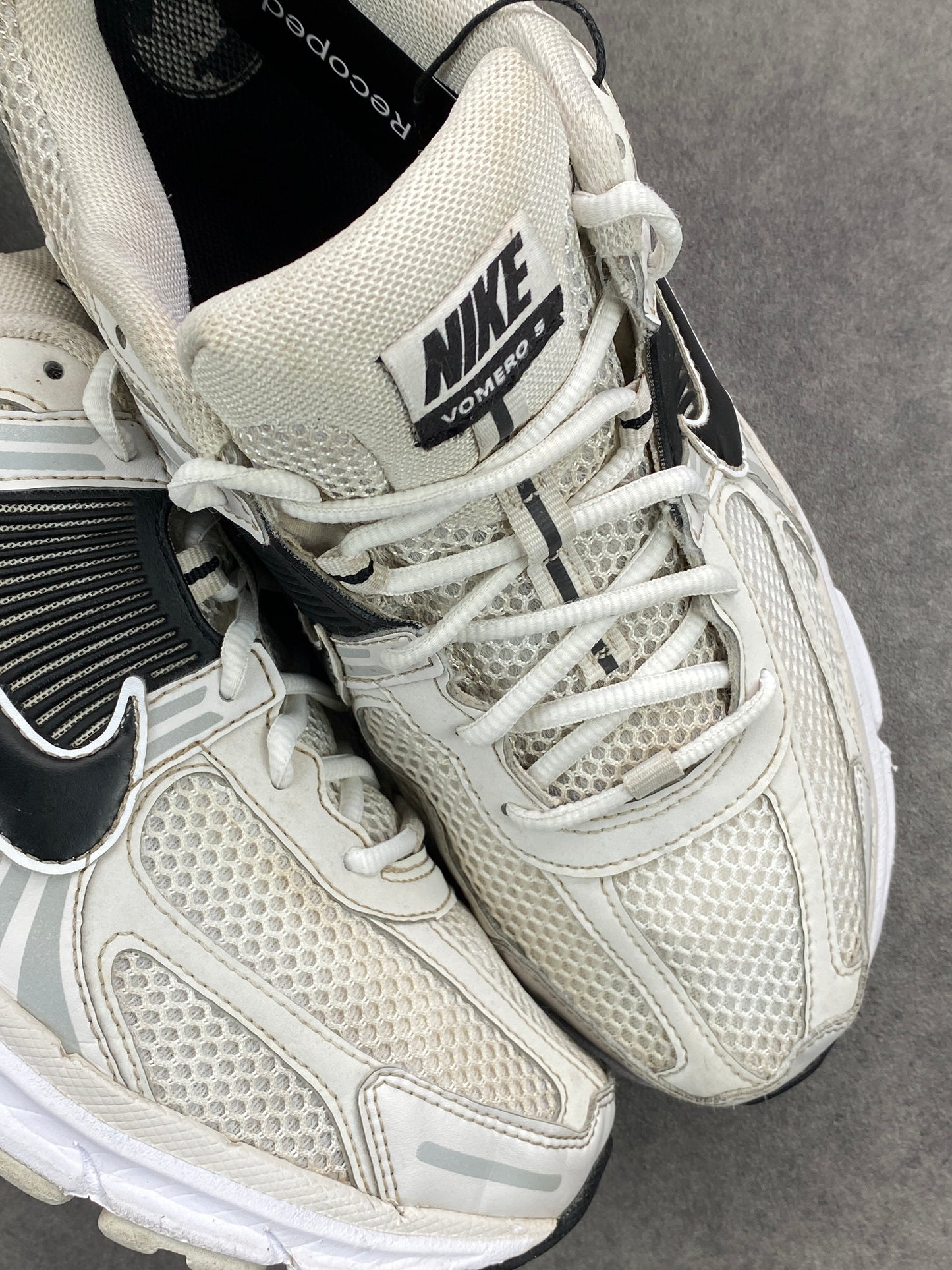 Nike Zoom Vomero 5 White Black