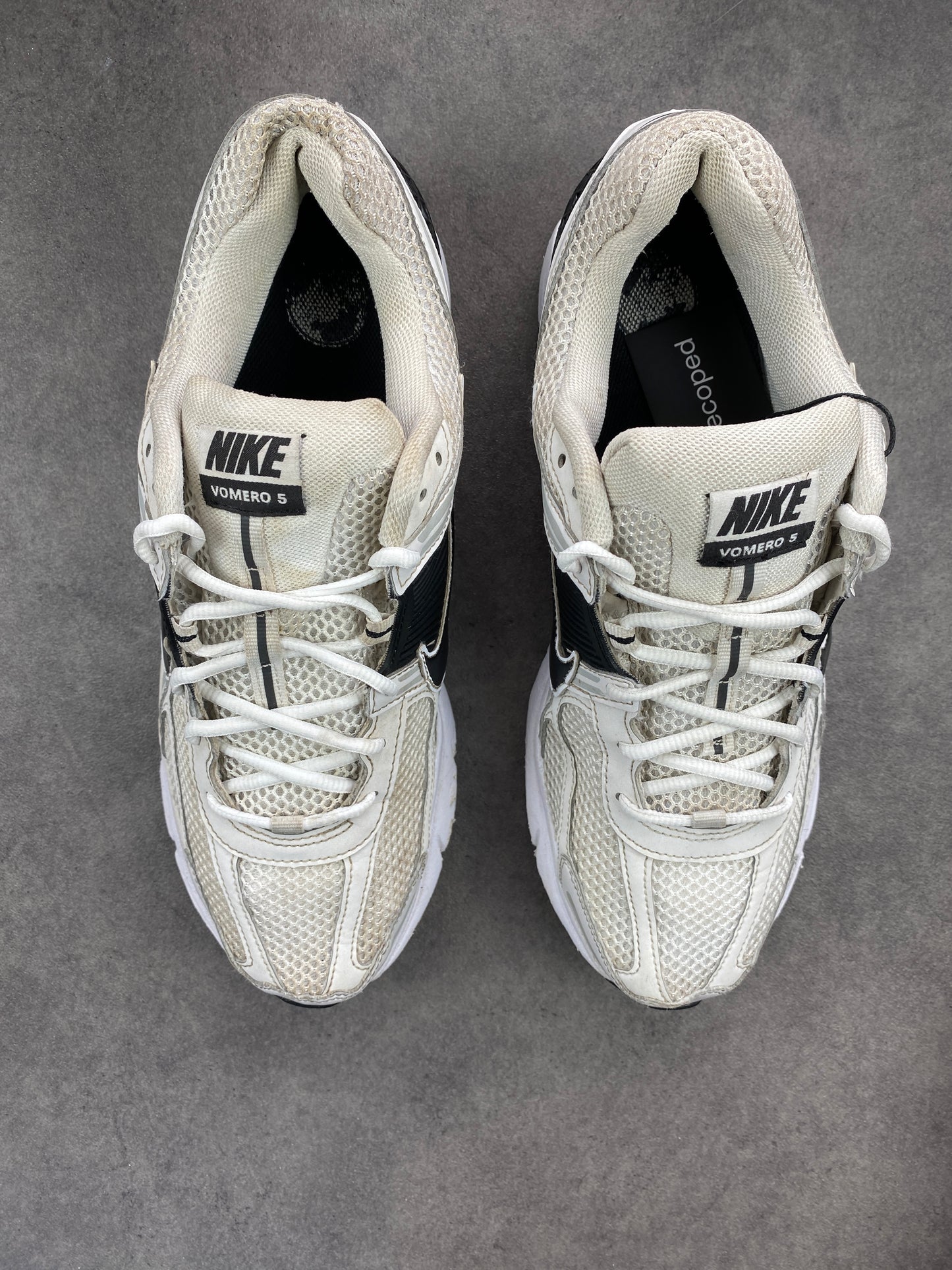 Nike Zoom Vomero 5 White Black