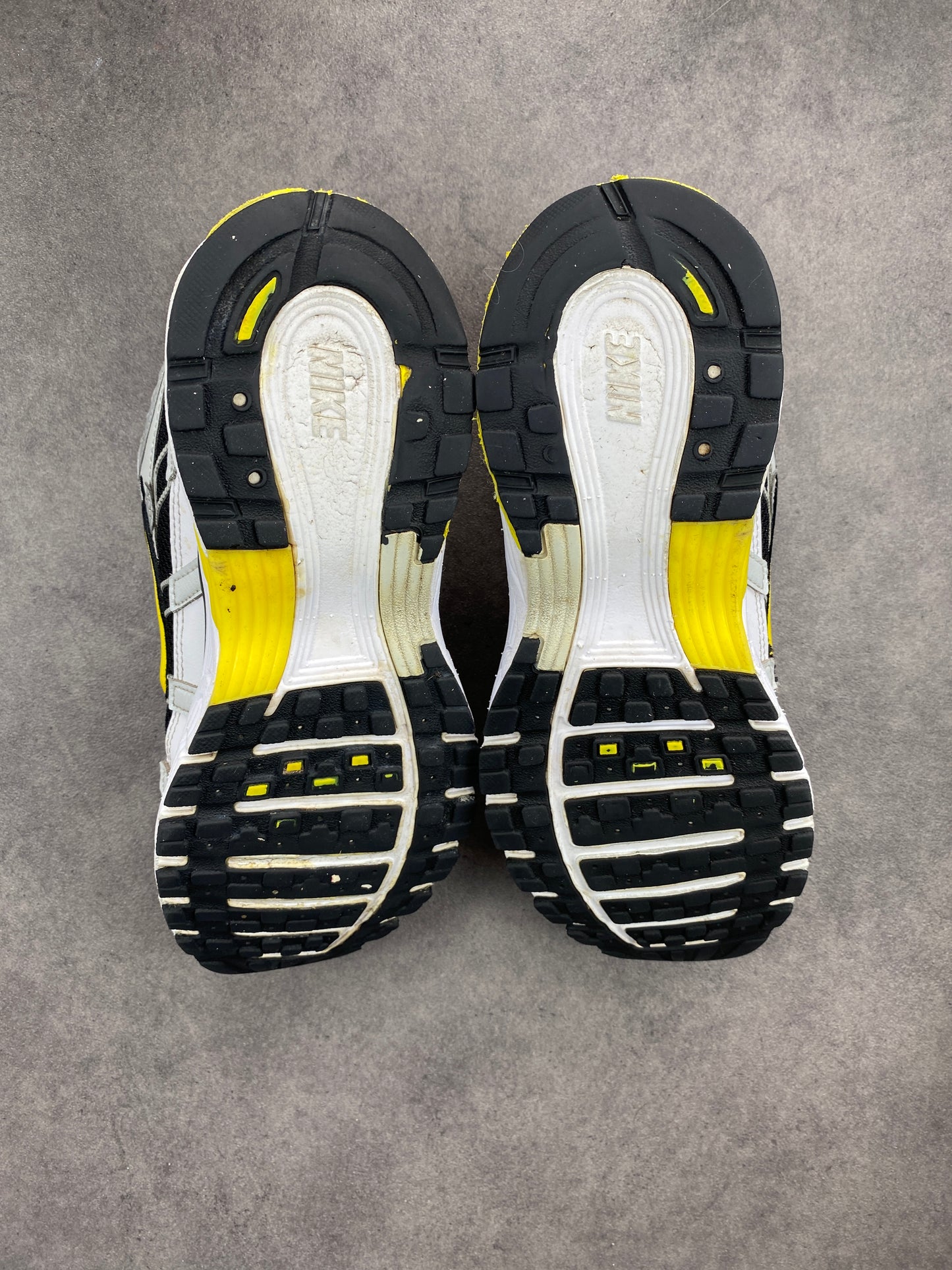 Nike P-6000 Metallic Platinum Opti Yellow