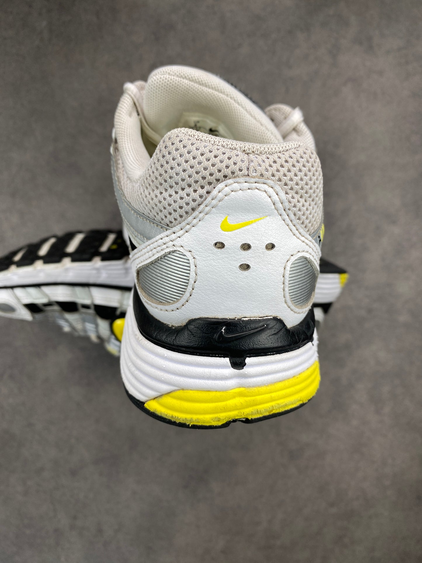 Nike P-6000 Metallic Platinum Opti Yellow