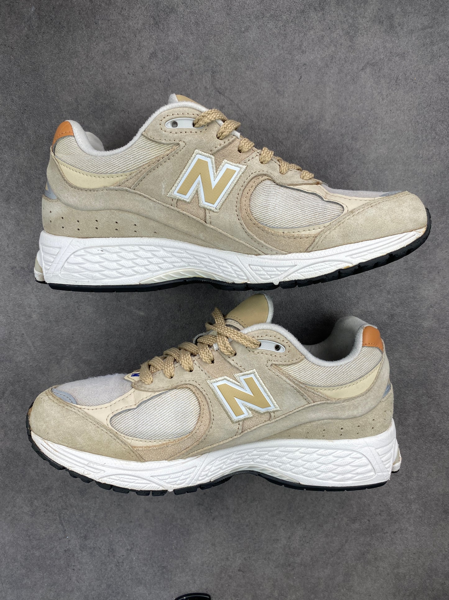 New Balance 2002R Incense Sepia Bone
