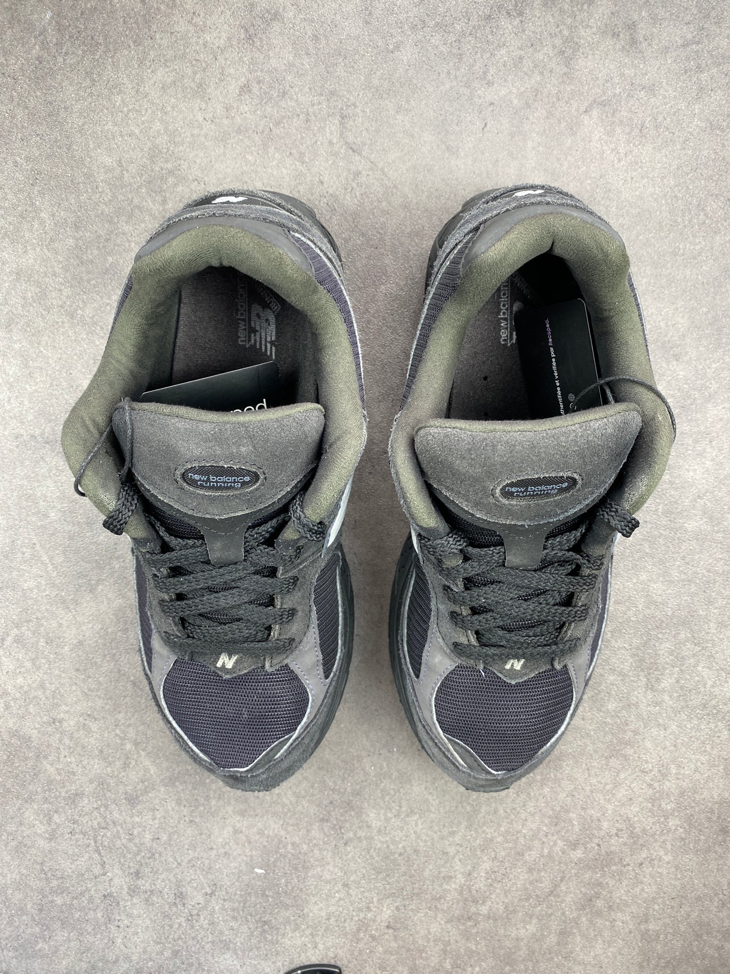 New Balance 2002R Black Silver
