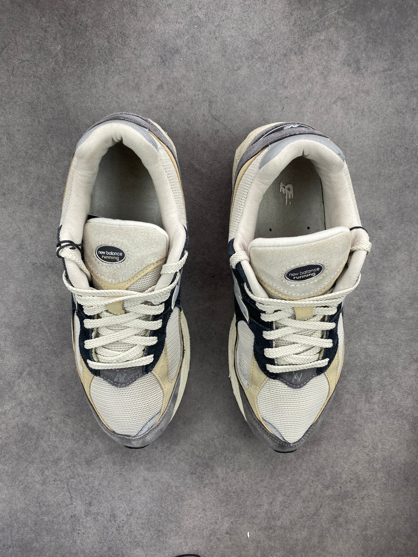 New Balance 2002R Magnet Sandstone