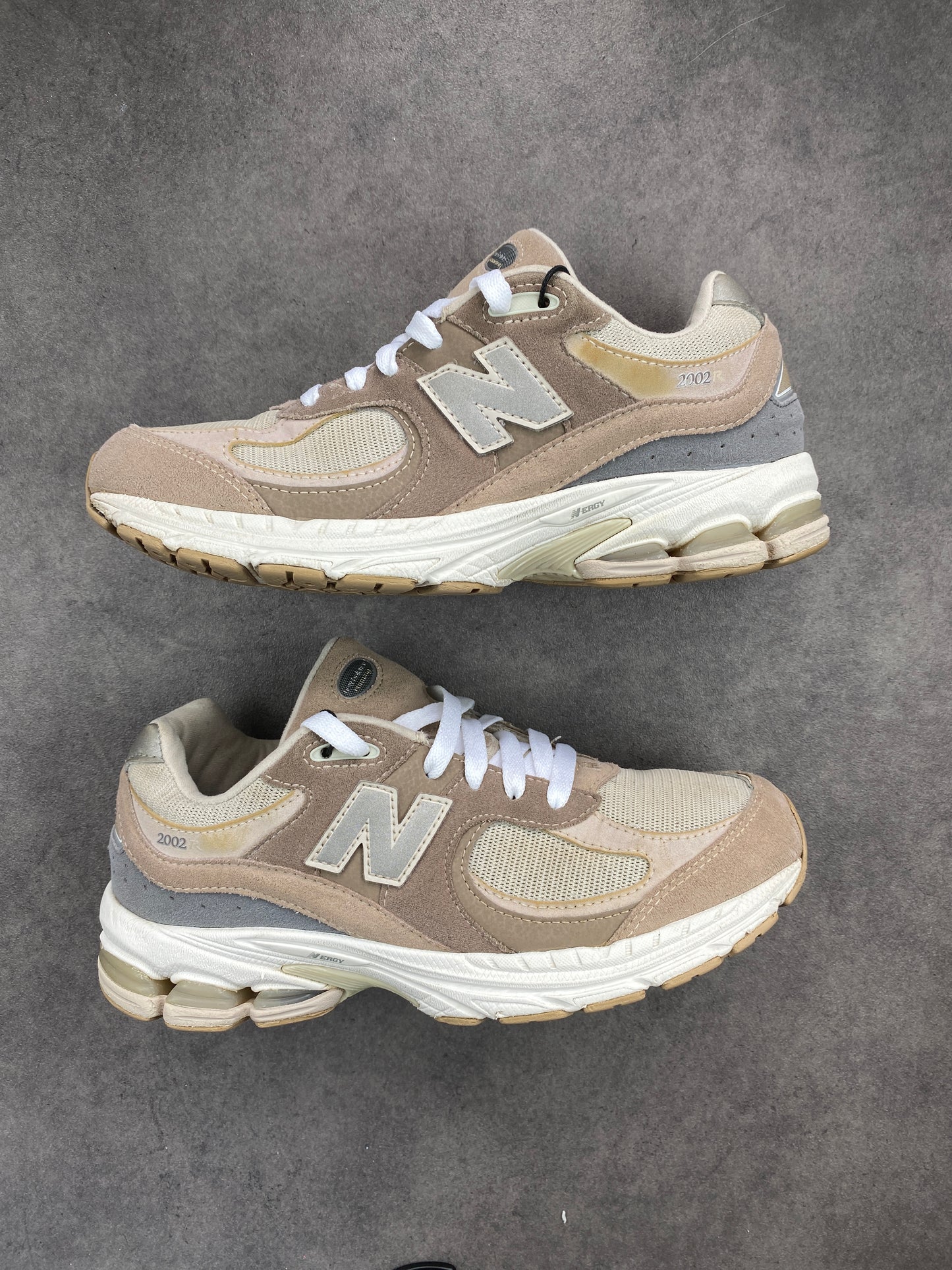 New Balance 2002R Timberwolf Mushroom