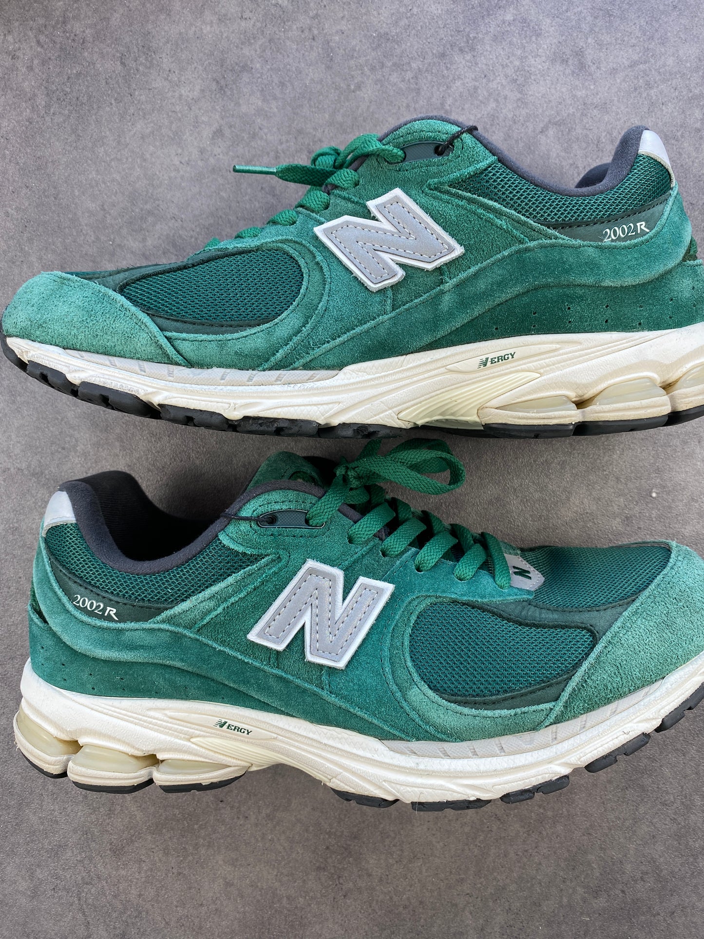 New Balance 2002R Nightwatch Green