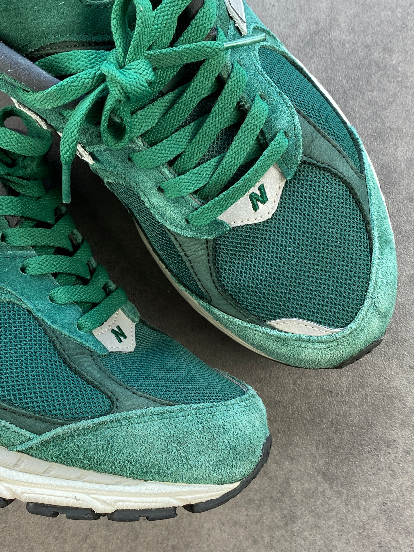 New Balance 2002R Nightwatch Green