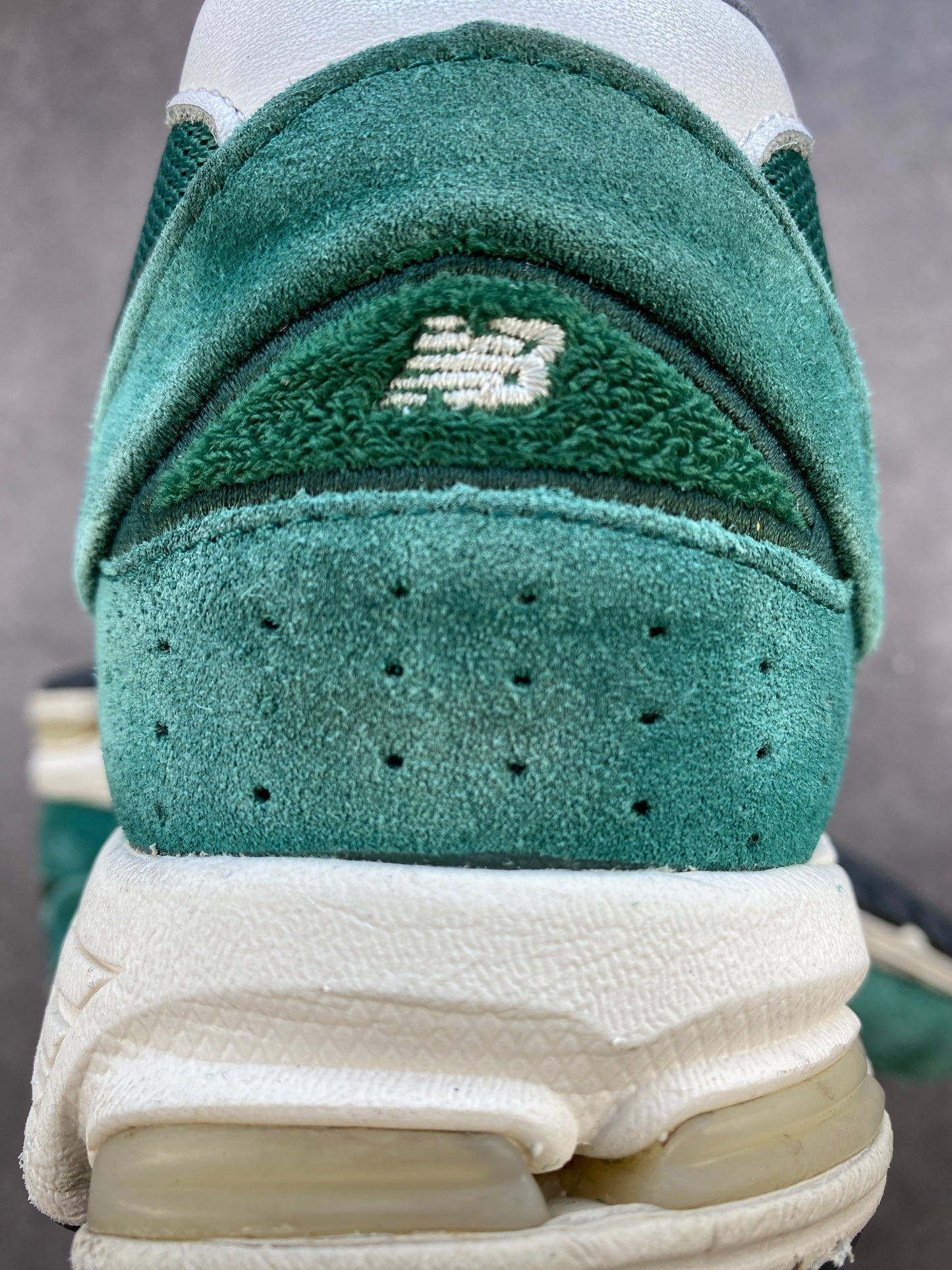 New Balance 2002R Nightwatch Green