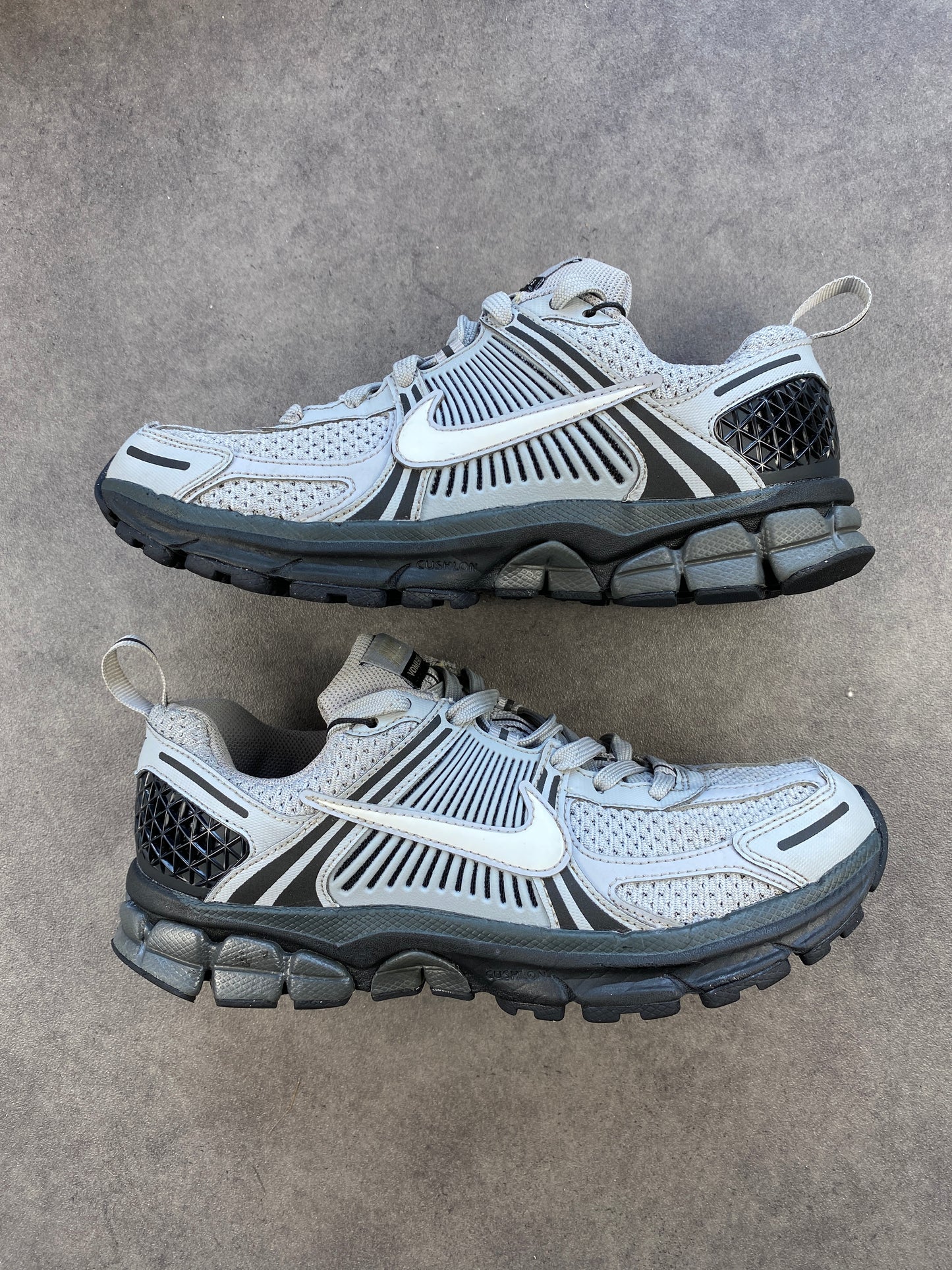 Nike Zoom Vomero 5 Wolf Grey Black