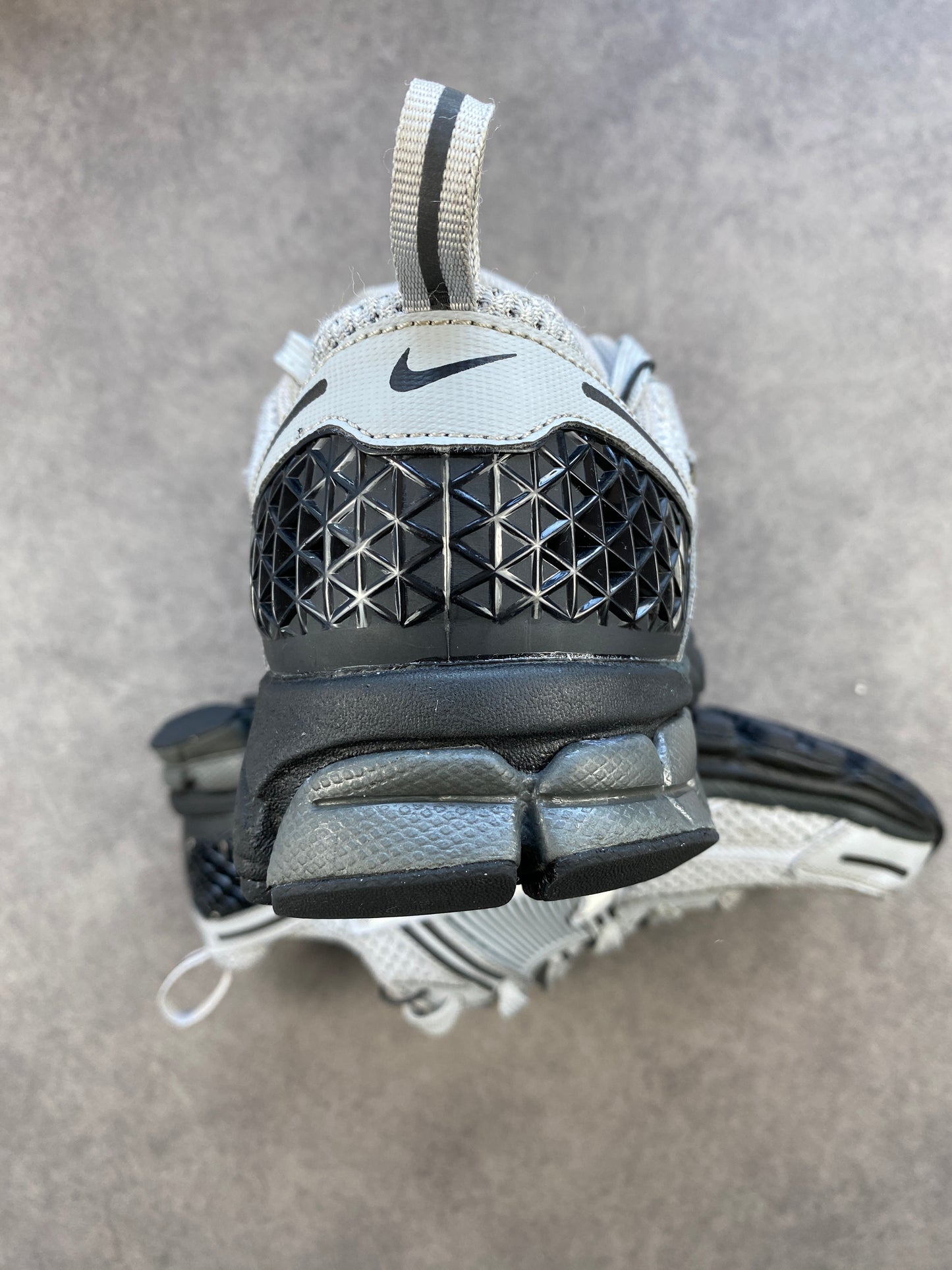 Nike Zoom Vomero 5 Wolf Grey Black