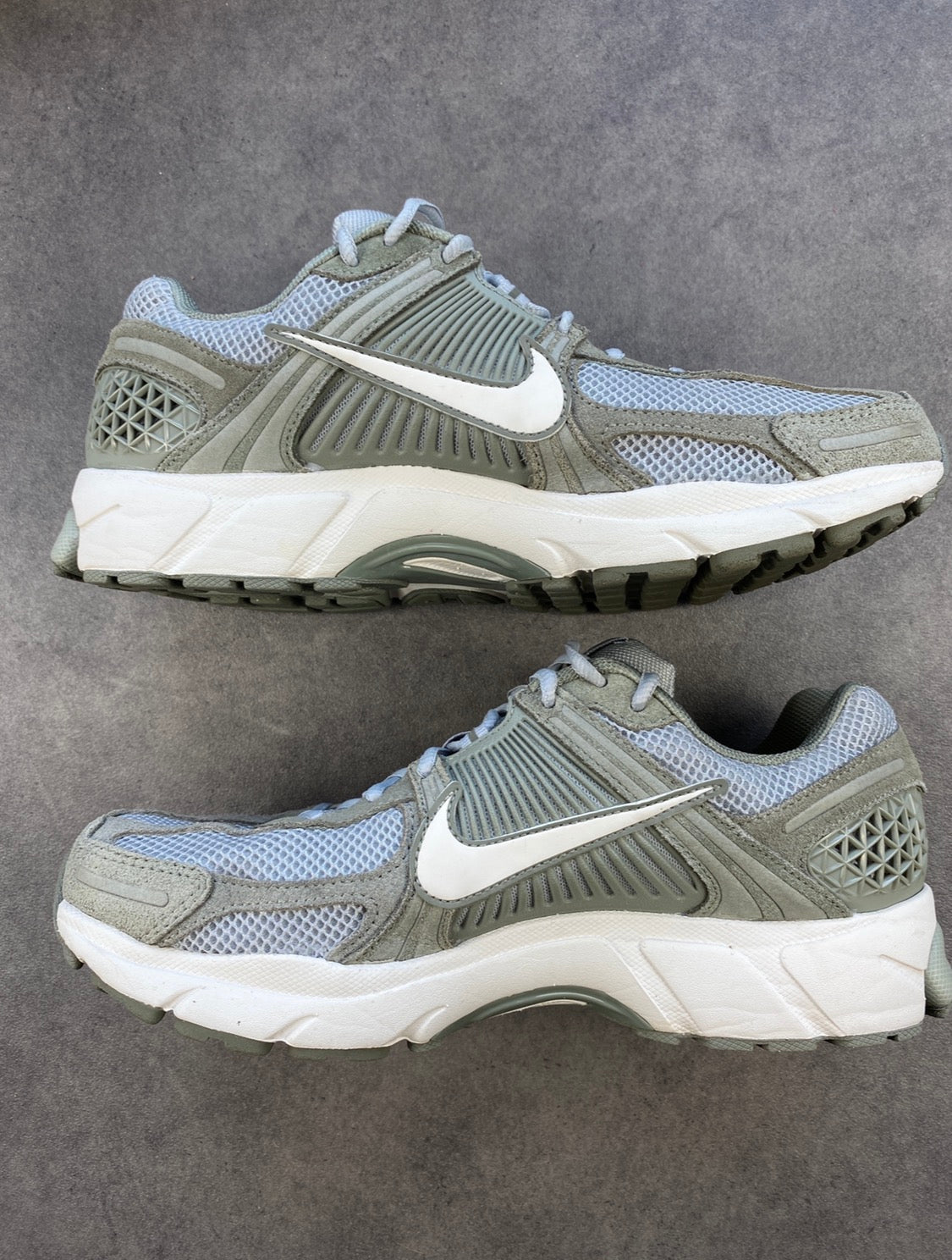 Nike Zoom Vomero 5 Dark Stucco