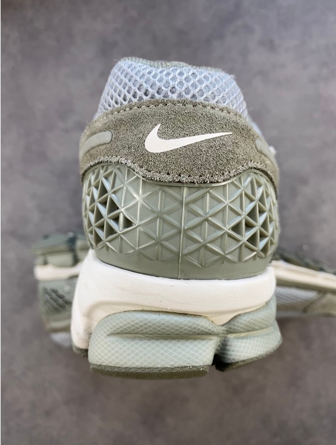 Nike Zoom Vomero 5 Dark Stucco