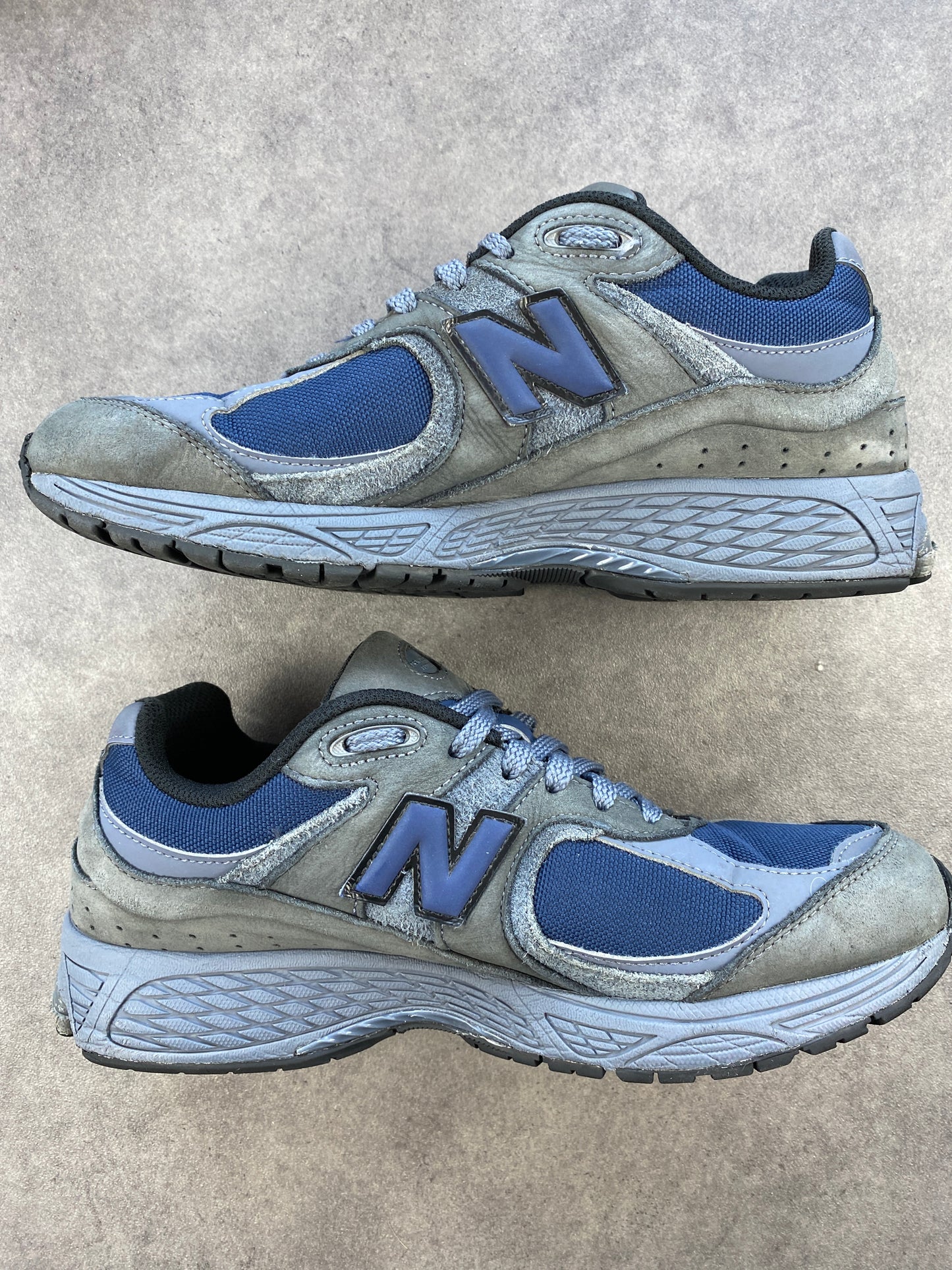 New Balance 2002R Cordura Dark Gray