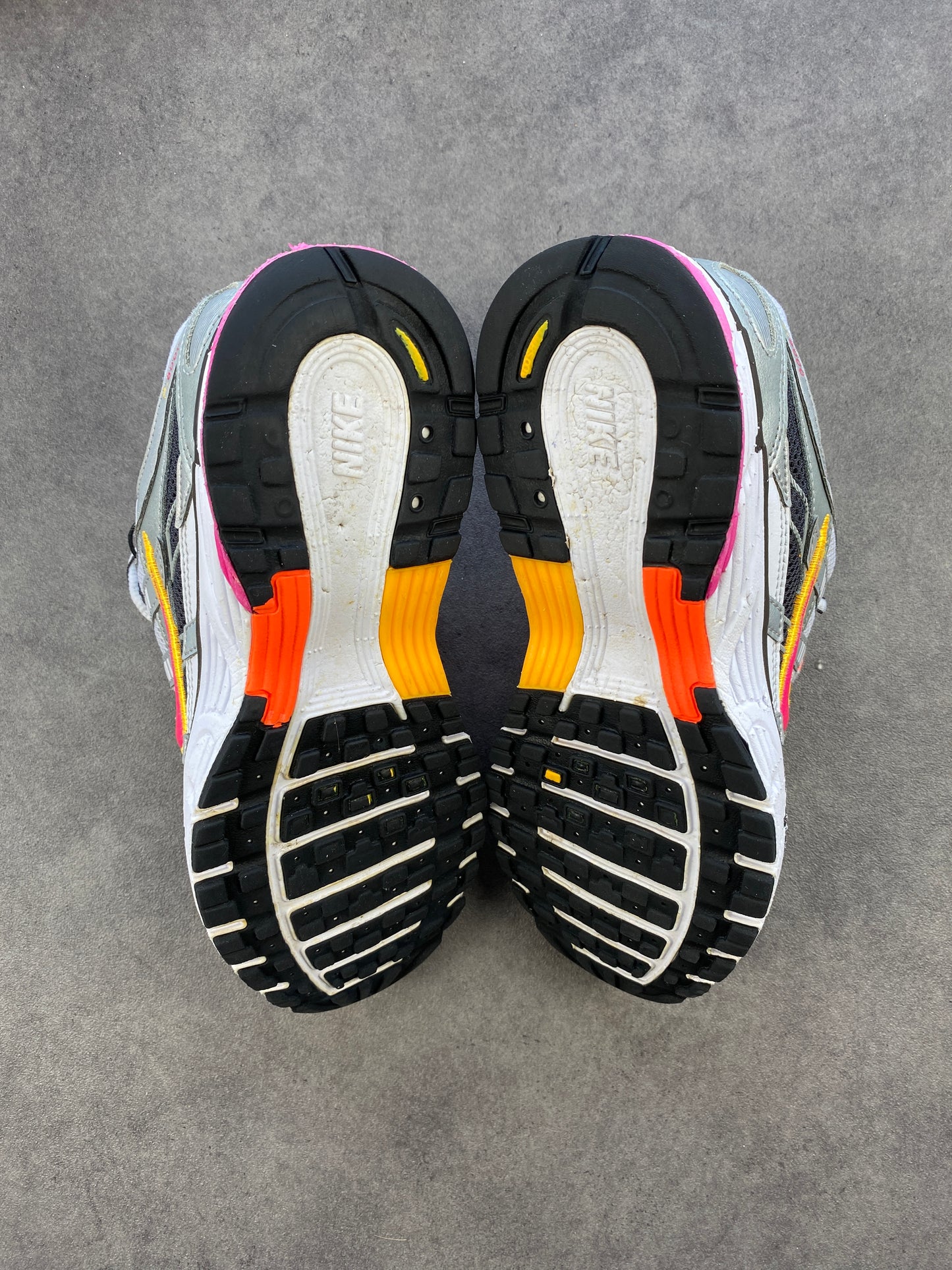 Nike P-6000 Laser Fuchsia