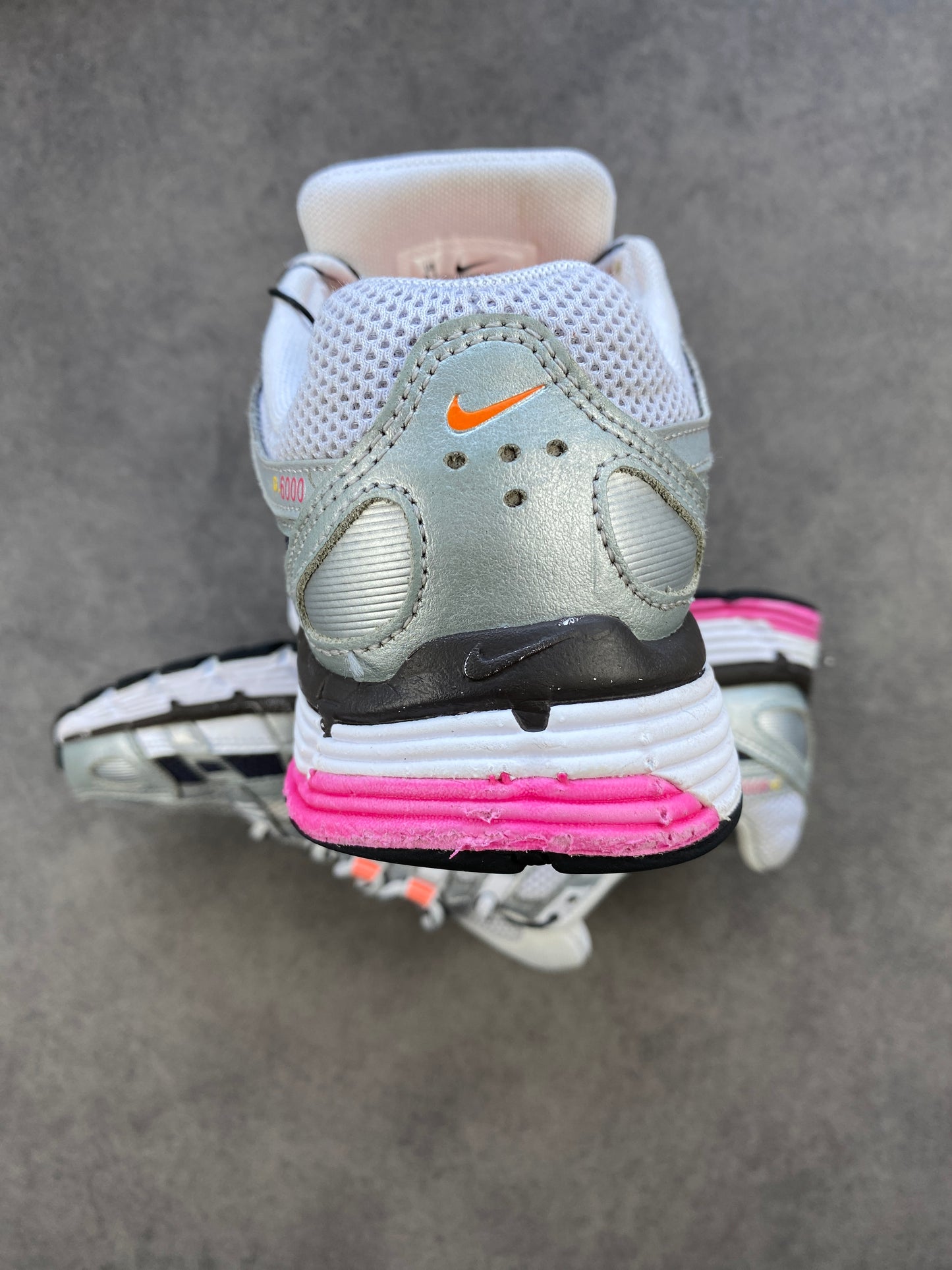 Nike P-6000 Laser Fuchsia
