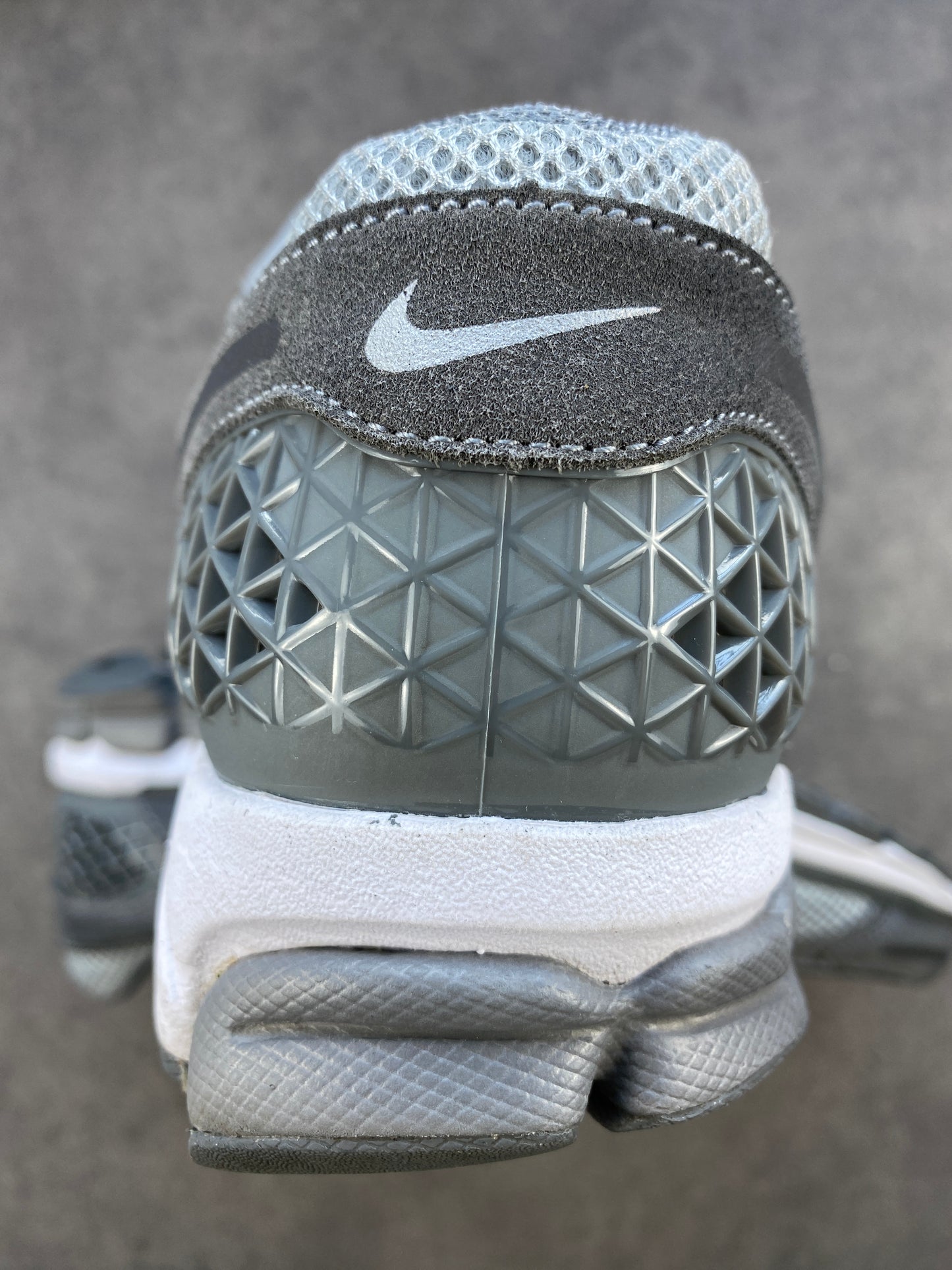 Nike Zoom Vomero 5 Cool Grey Wolf Grey