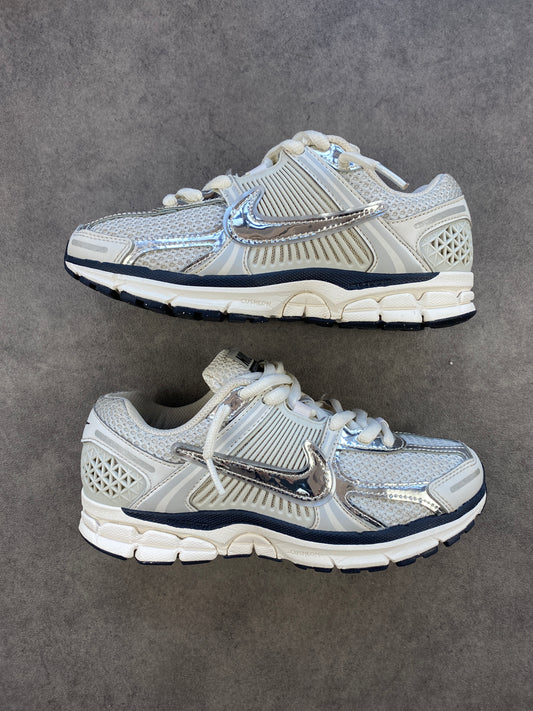 Nike Zoom Vomero 5 Photon Dust