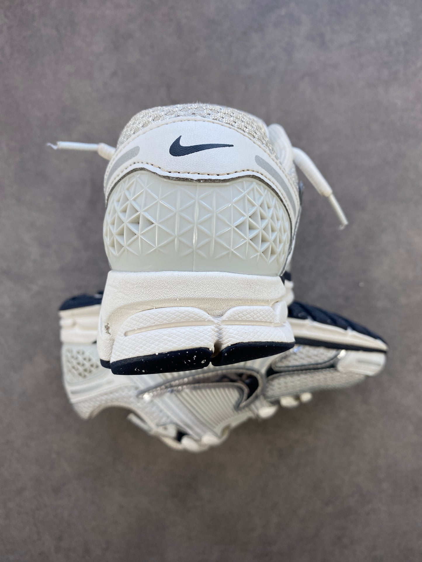 Nike Zoom Vomero 5 Photon Dust