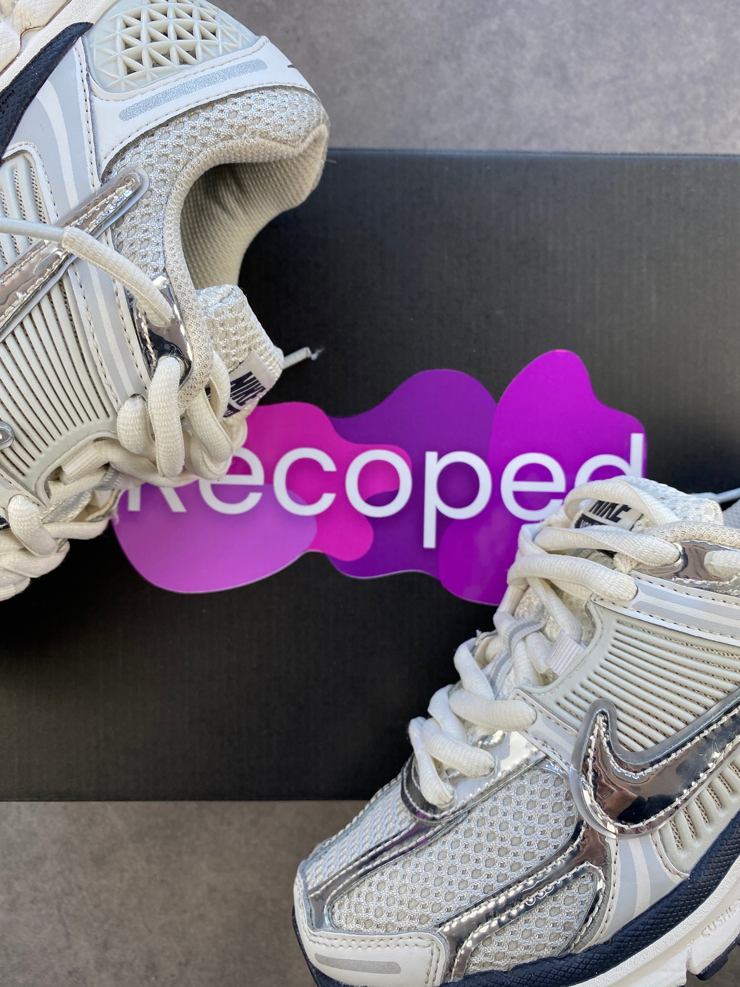 Nike Zoom Vomero 5 Photon Dust