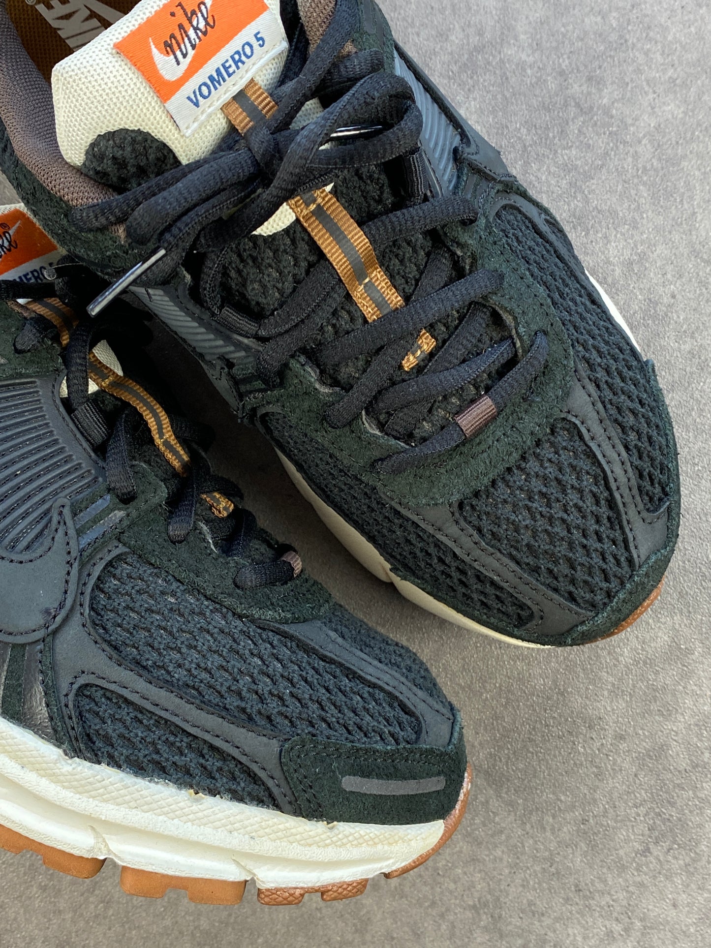 Nike Zoom Vomero 5 Black Sesame
