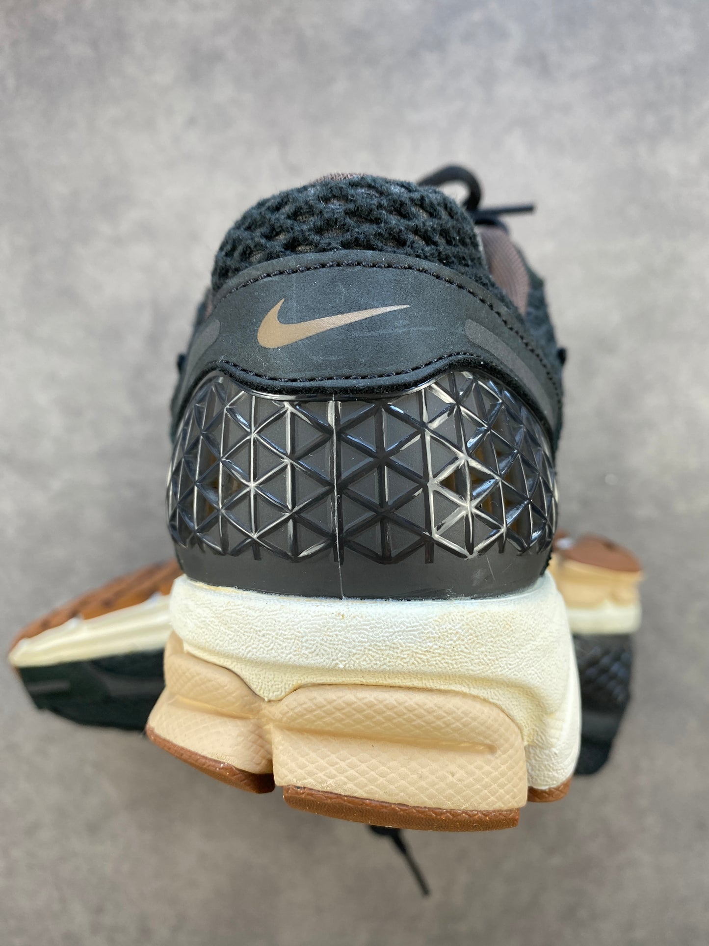 Nike Zoom Vomero 5 Black Sesame