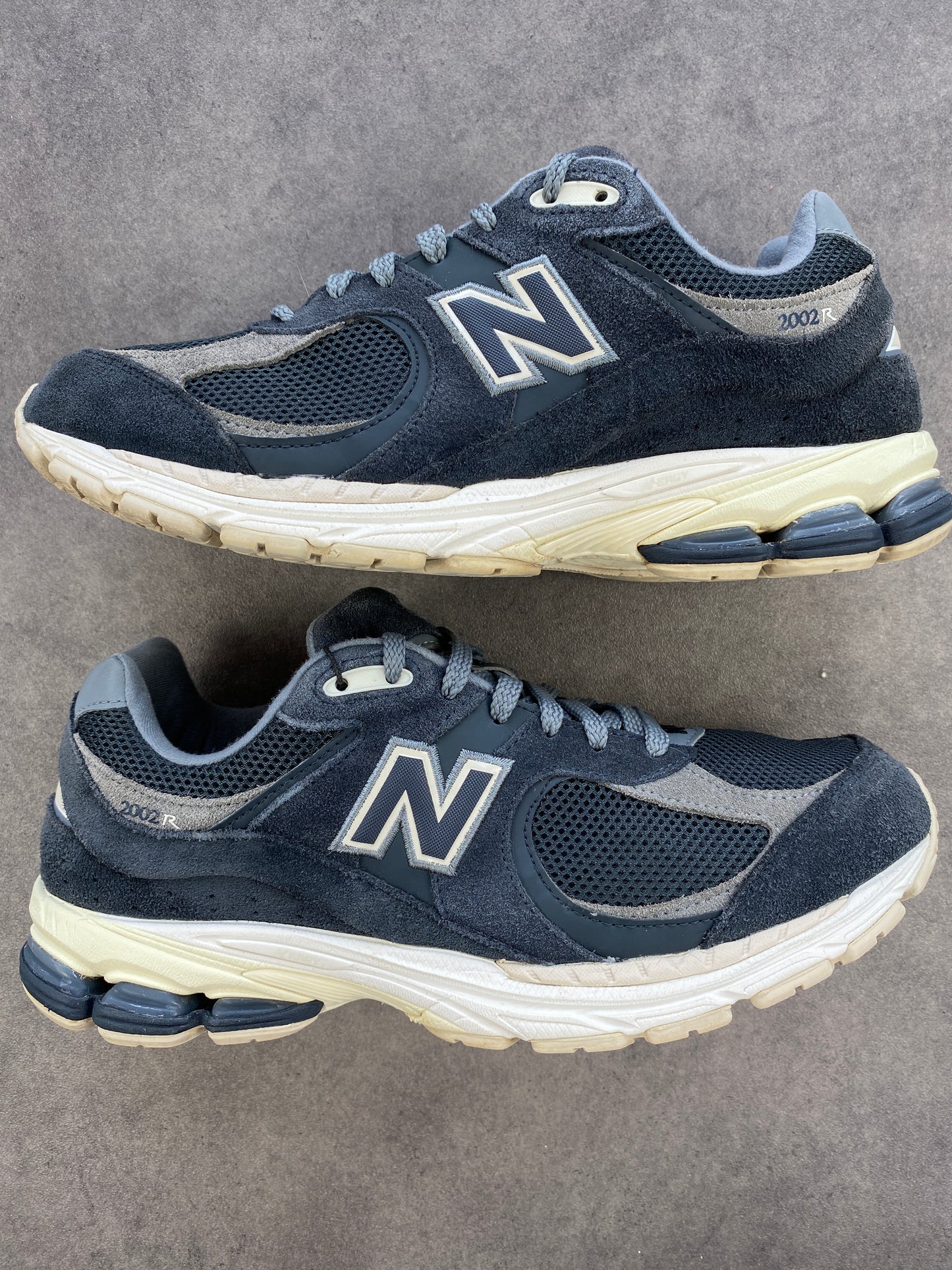 New Balance 2002R Black Dark Grey