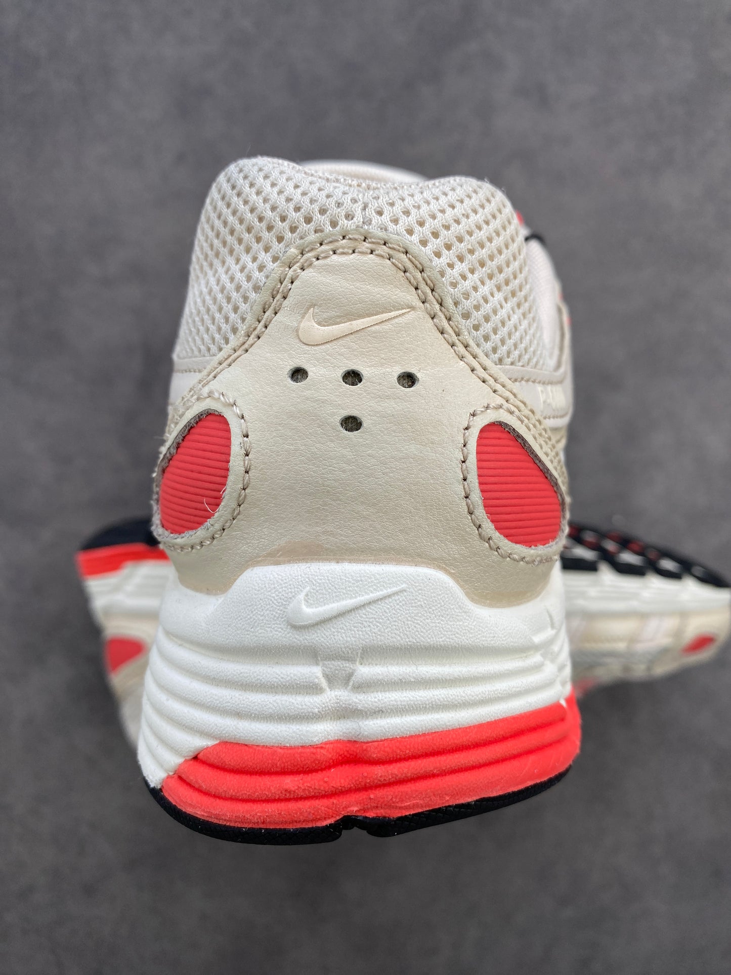 Nike P-6000 Bright Crimson / soft Pearl