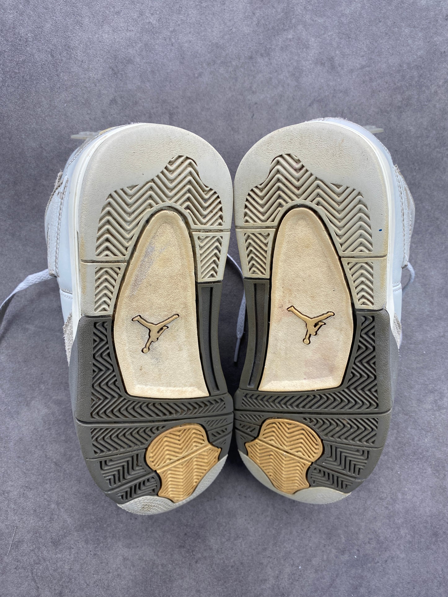 Jordan 4 Retro SE Craft Photon Dust