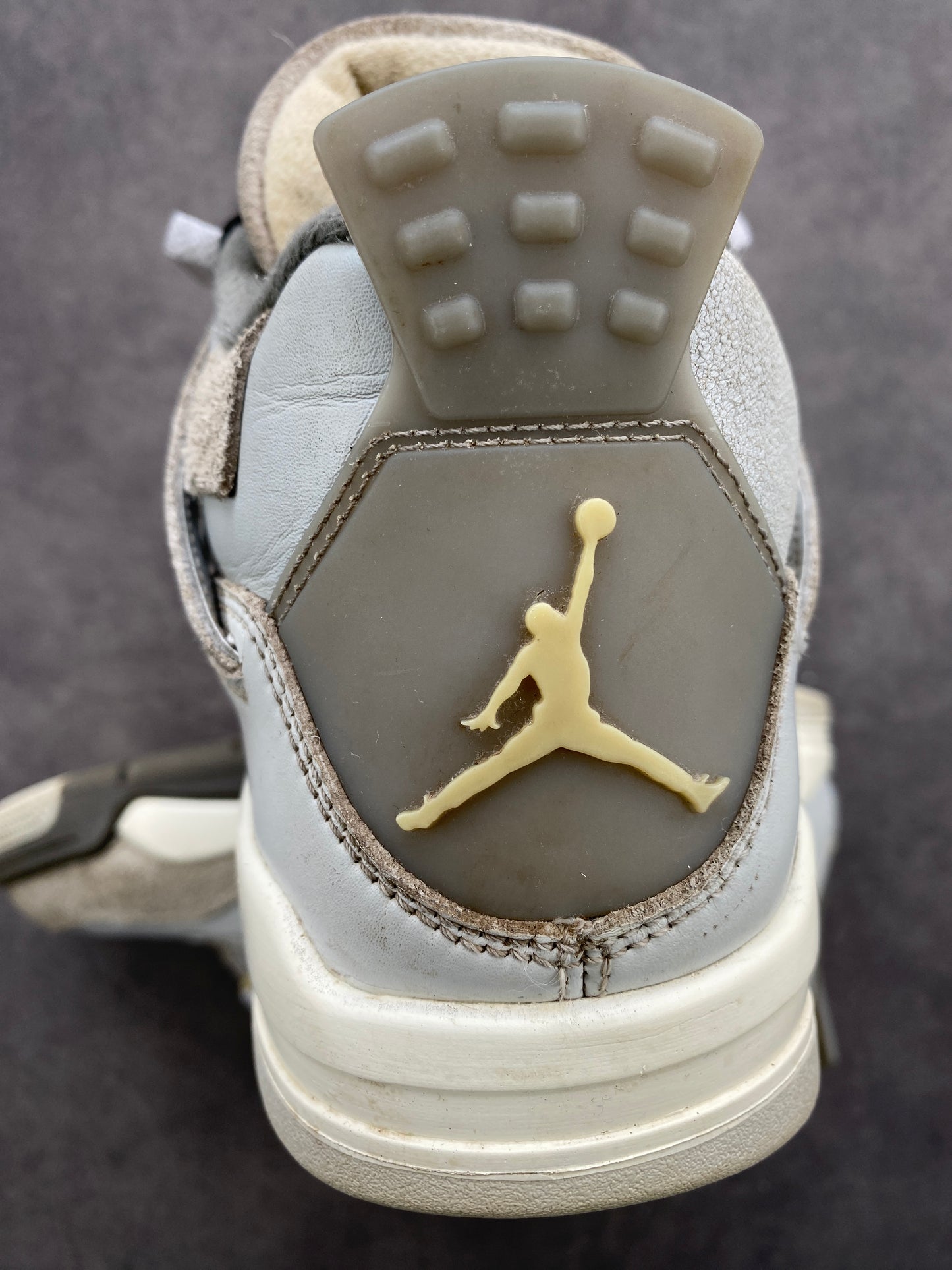 Jordan 4 Retro SE Craft Photon Dust