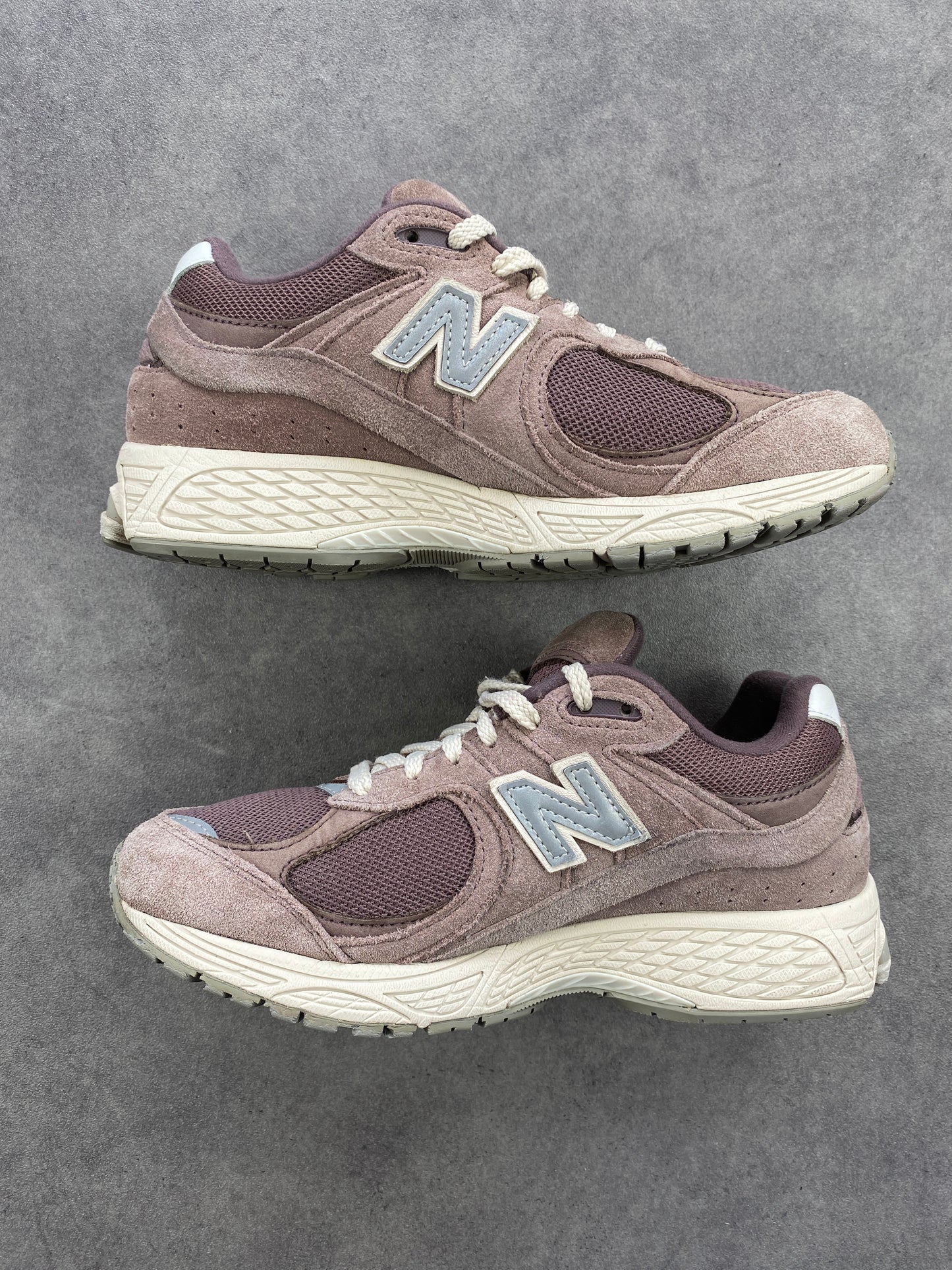 New Balance 2002R Black Fig