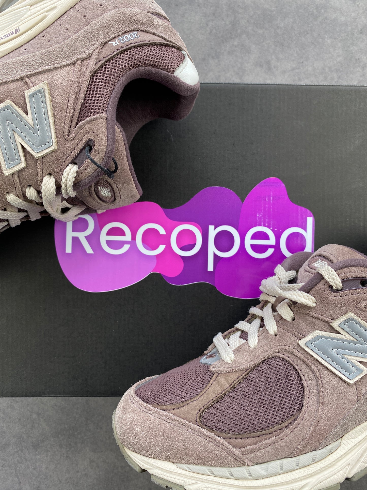 New Balance 2002R Black Fig