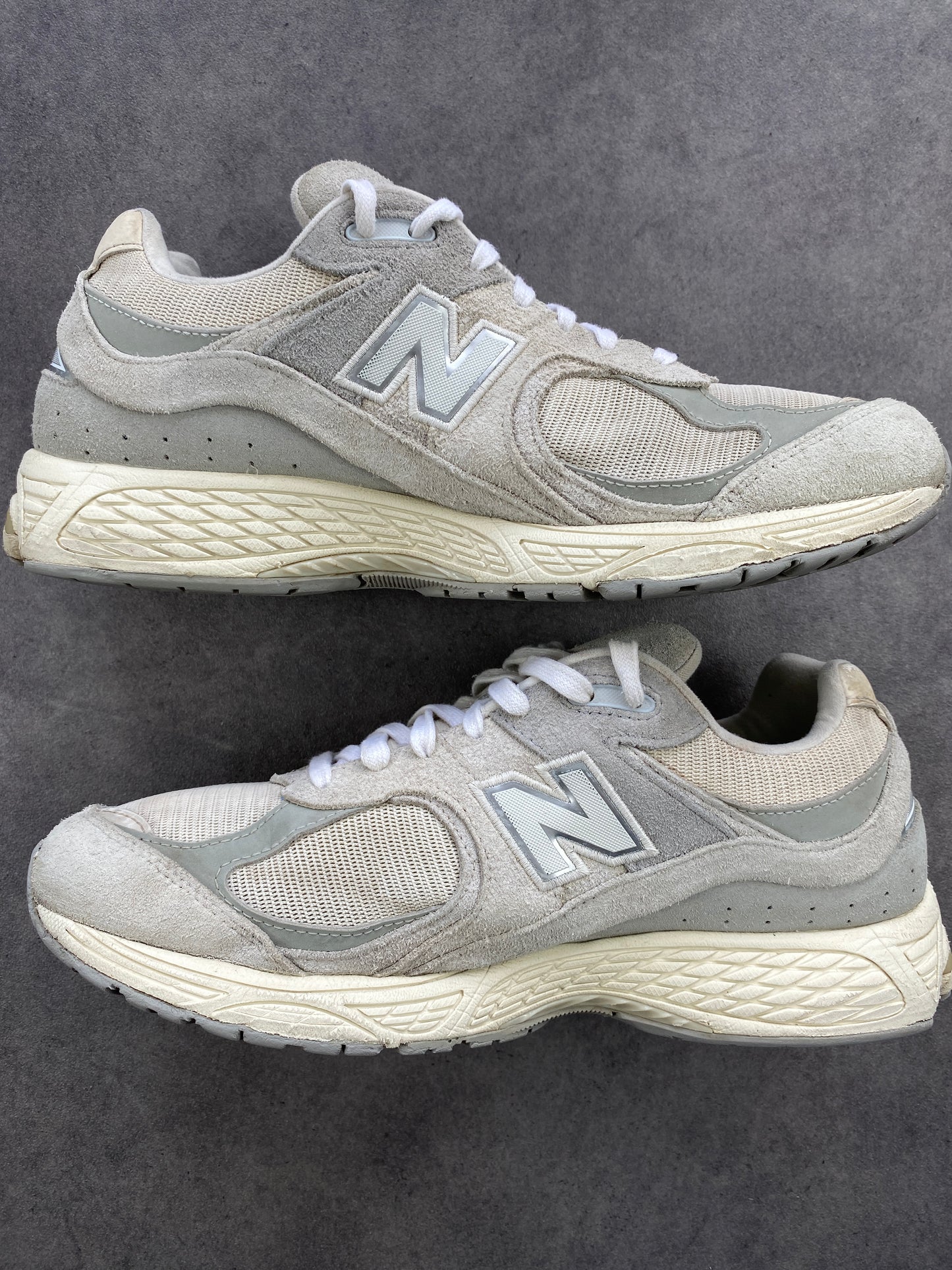 New Balance 2002R Linen